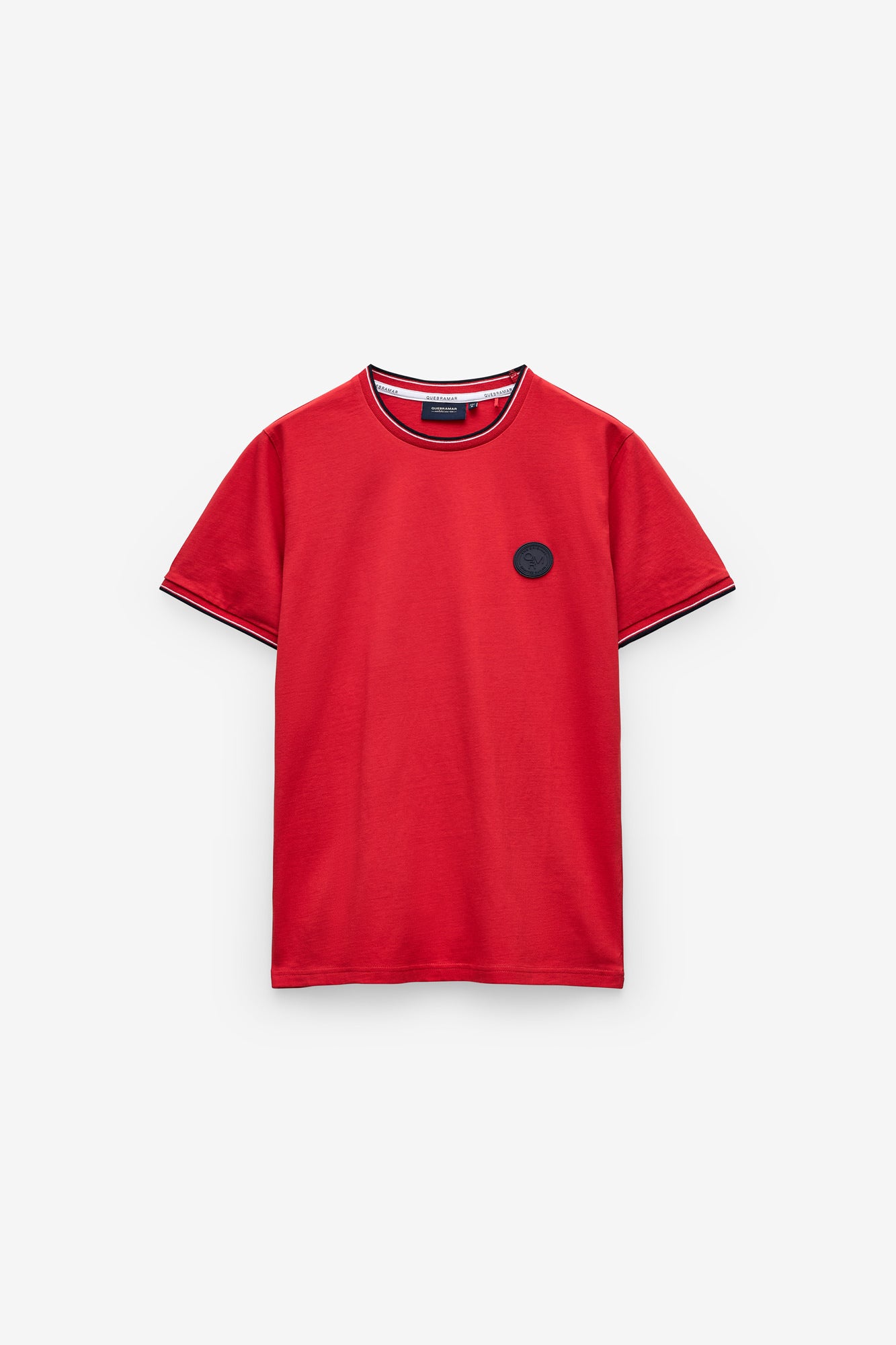 T-SHIRT COM BADGE E RISCAS NO RIB