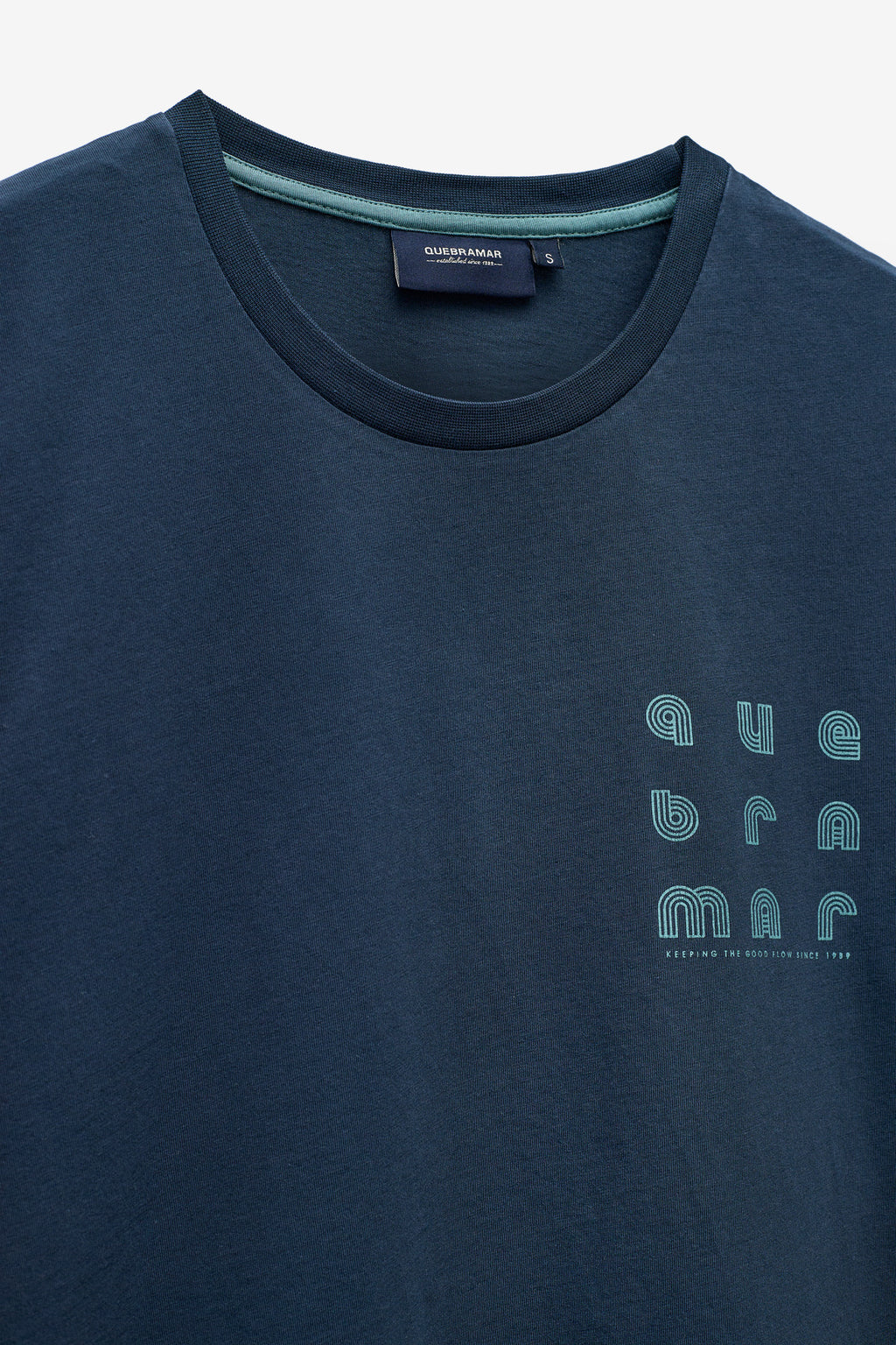 CAMISETA CON ESTAMPADO