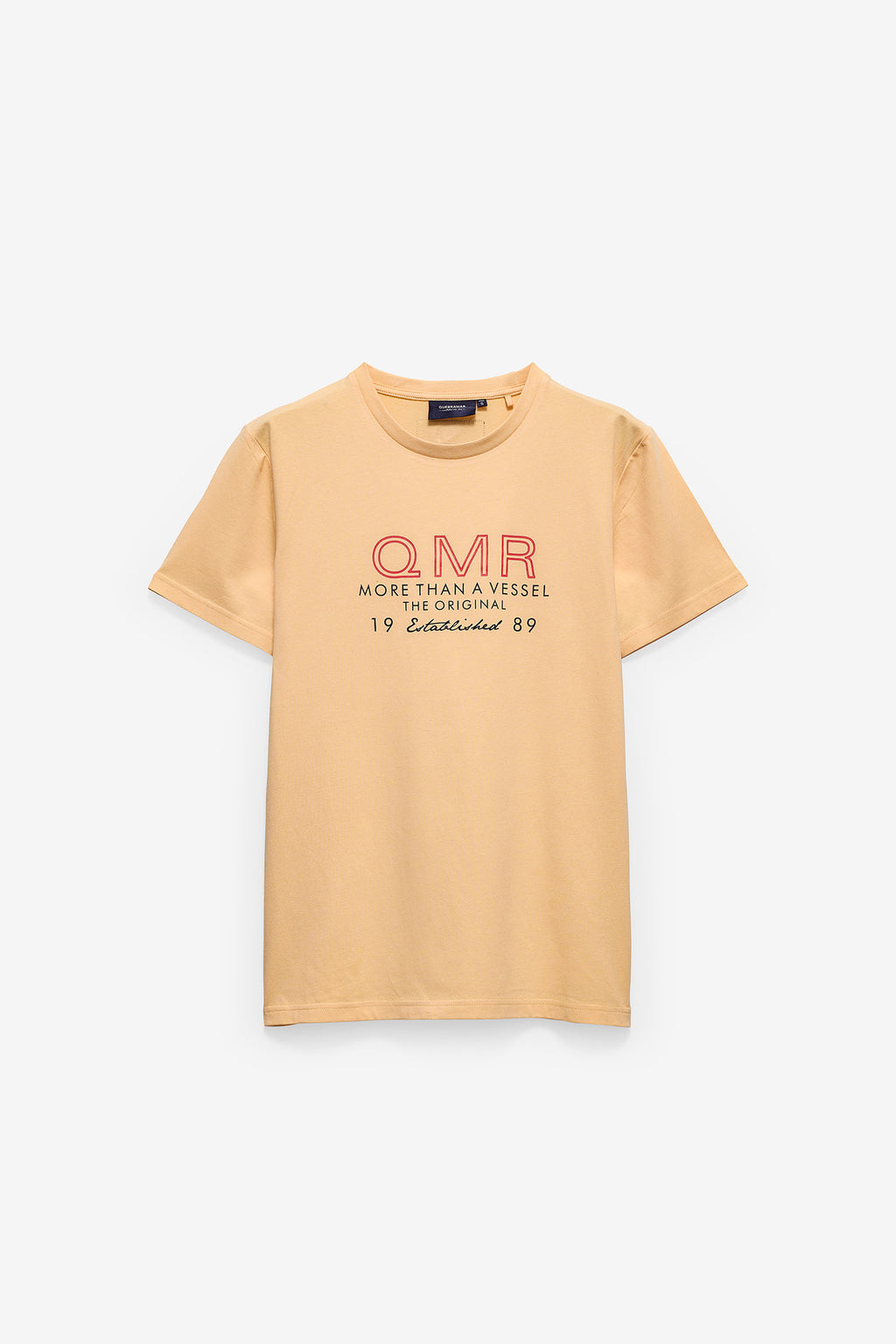 CAMISETA CON ESTAMPADO Y ETIQUETA