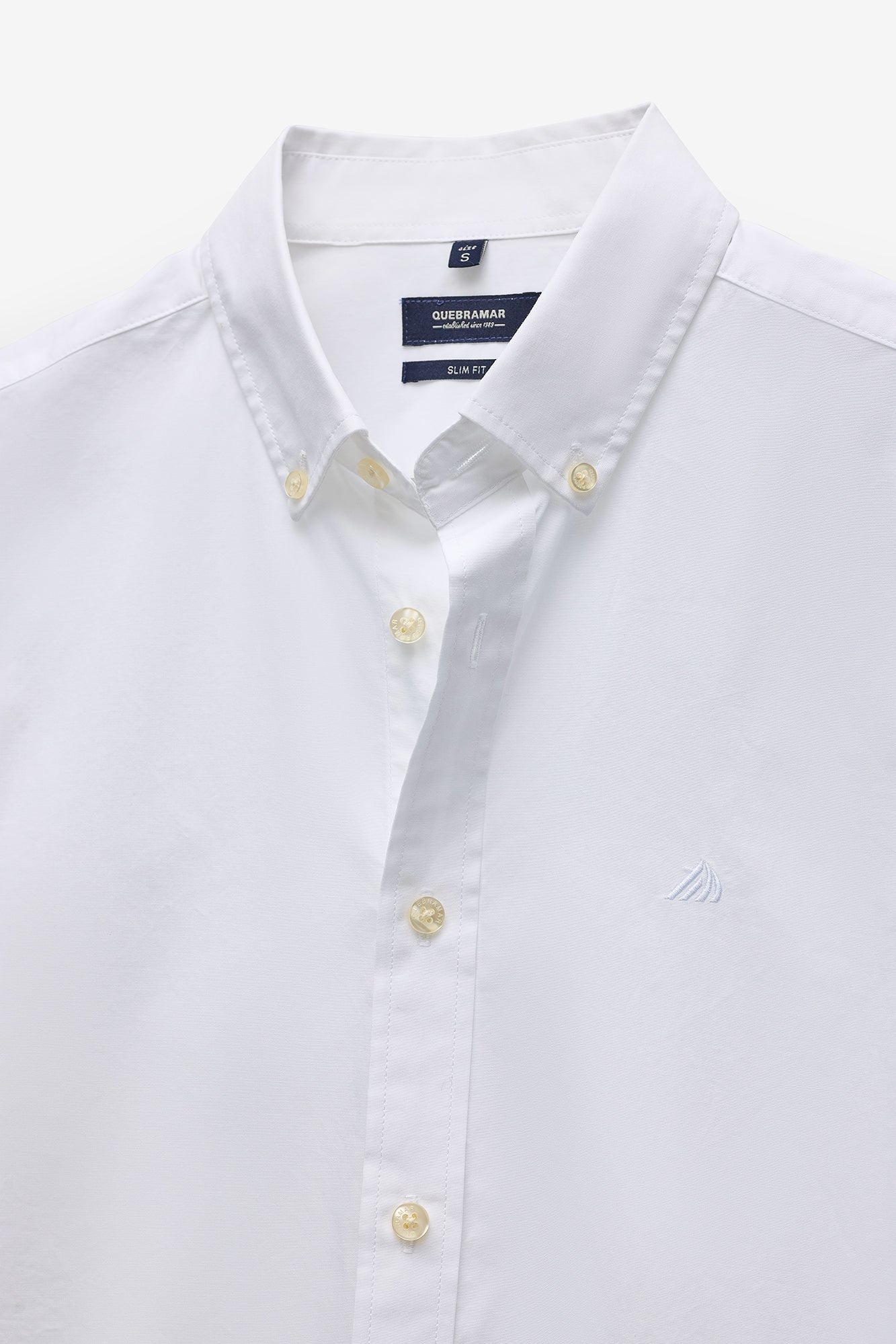 CAMISA BÁSICA EM POPELINA SLIM FIT