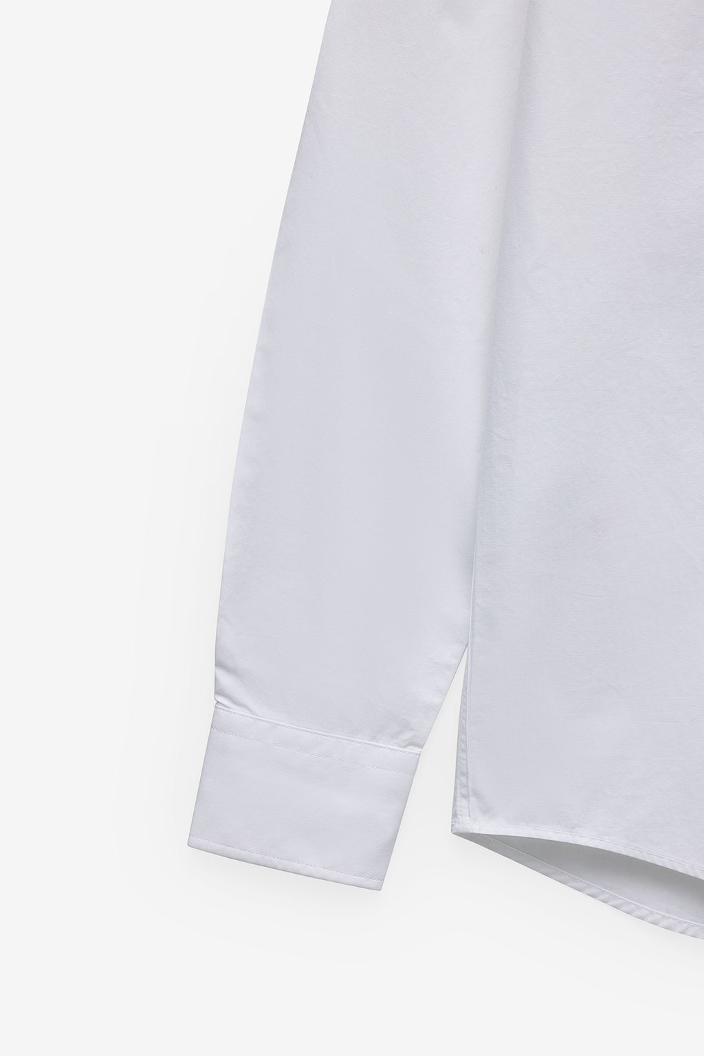 CAMISA BÁSICA EM POPELINA SLIM FIT