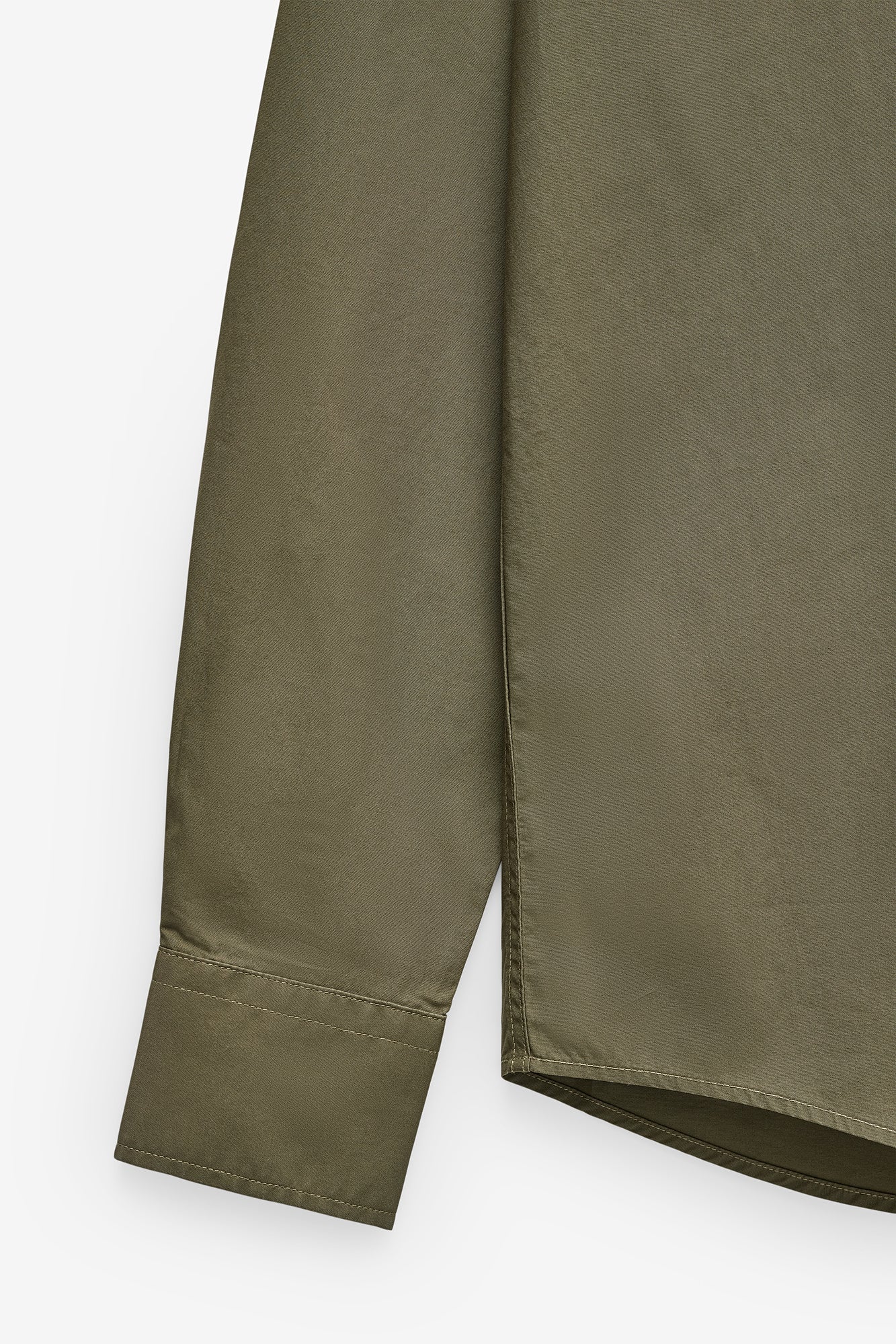 CAMISA BÁSICA EM POPELINA SLIM FIT