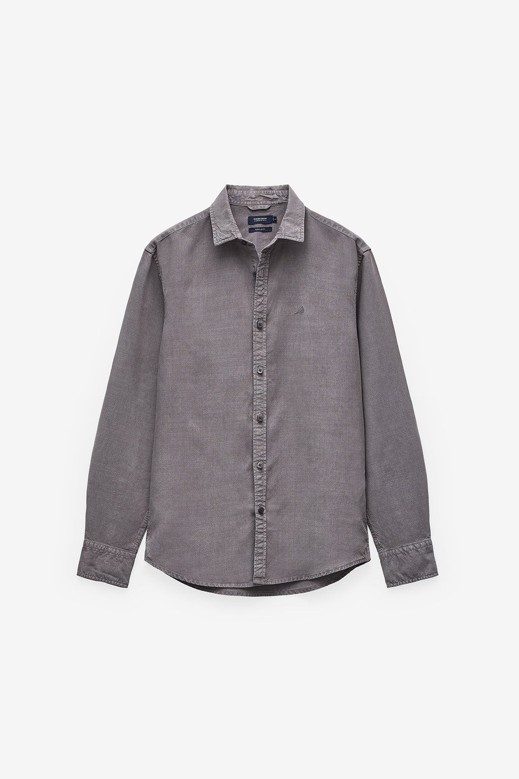 CAMISA LISA DE CORTE REGULAR