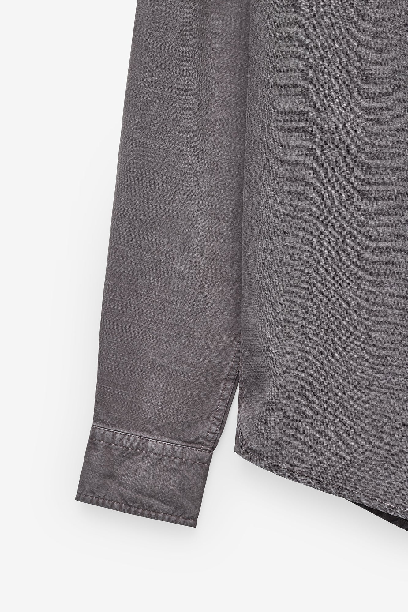 CAMISA LISA DE CORTE REGULAR