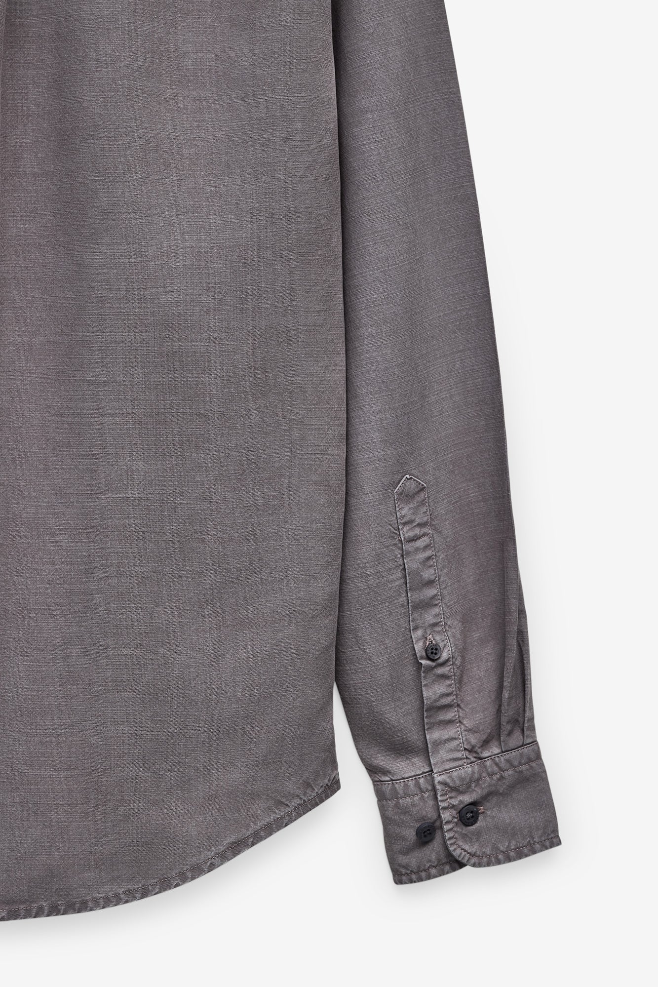 CAMISA LISA DE CORTE REGULAR