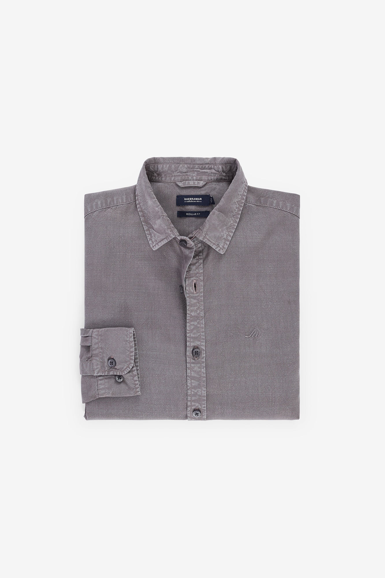 CAMISA LISA DE CORTE REGULAR