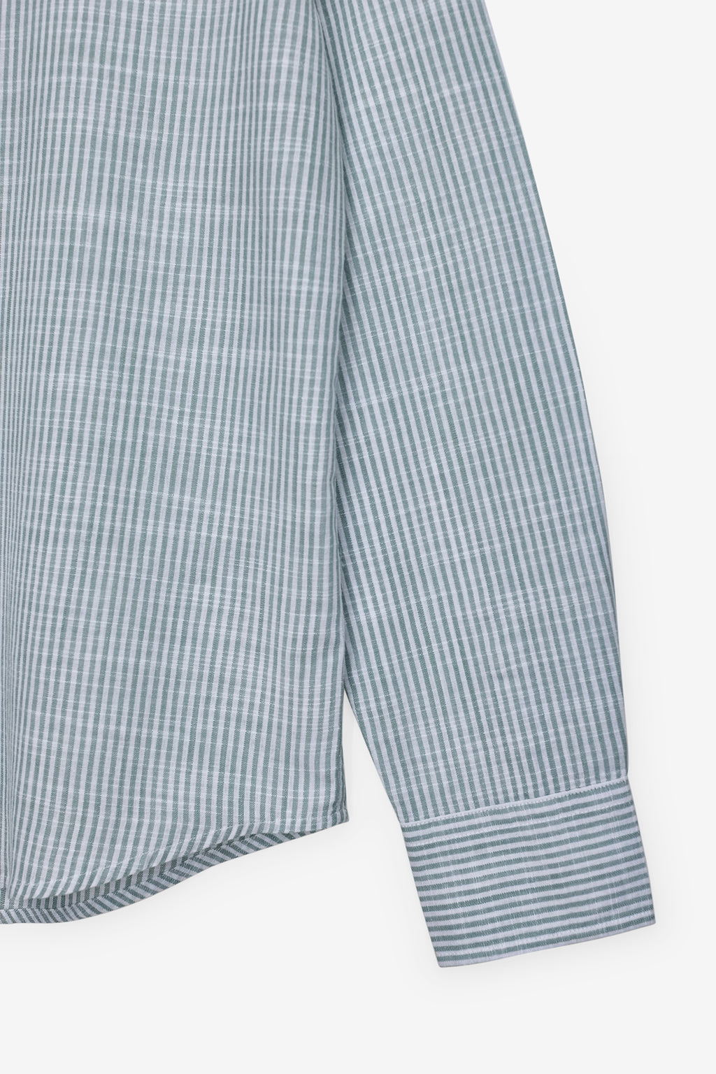 CAMISA COM EFEITO SLUB EM ALGODÃO