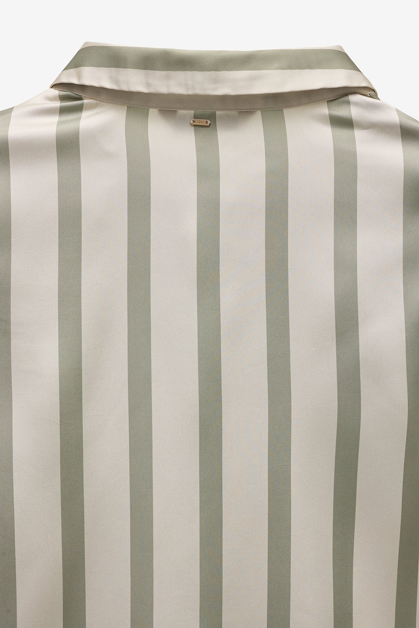 CAMISA FLUIDA COM RISCAS LARGAS