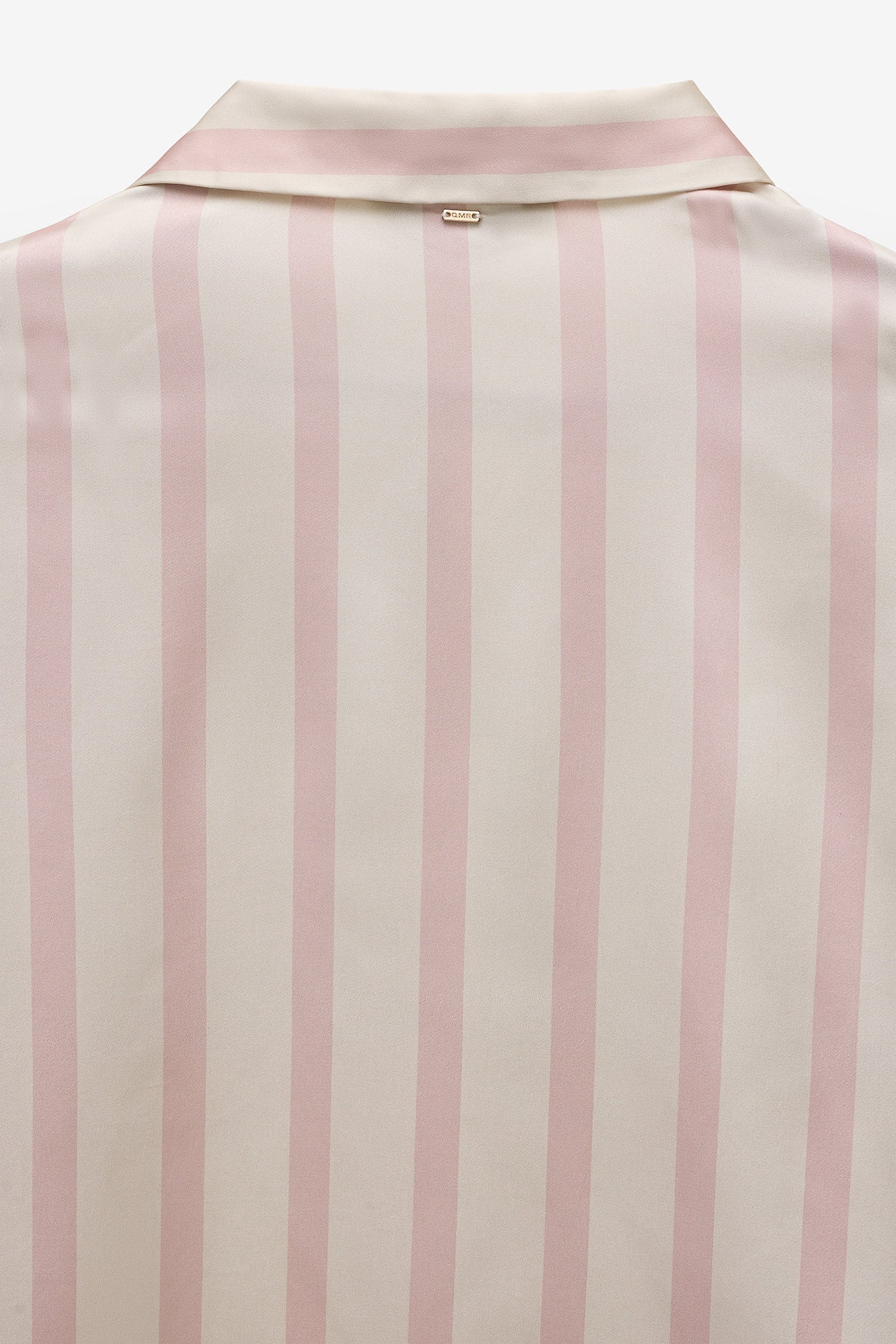 CAMISA FLUIDA COM RISCAS LARGAS