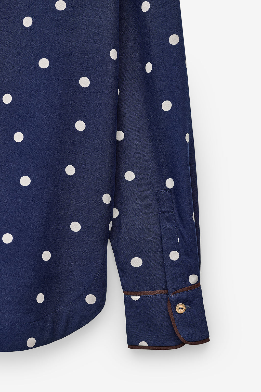 CAMISA POLKA DOTS COM FITA EM CONTRASTE