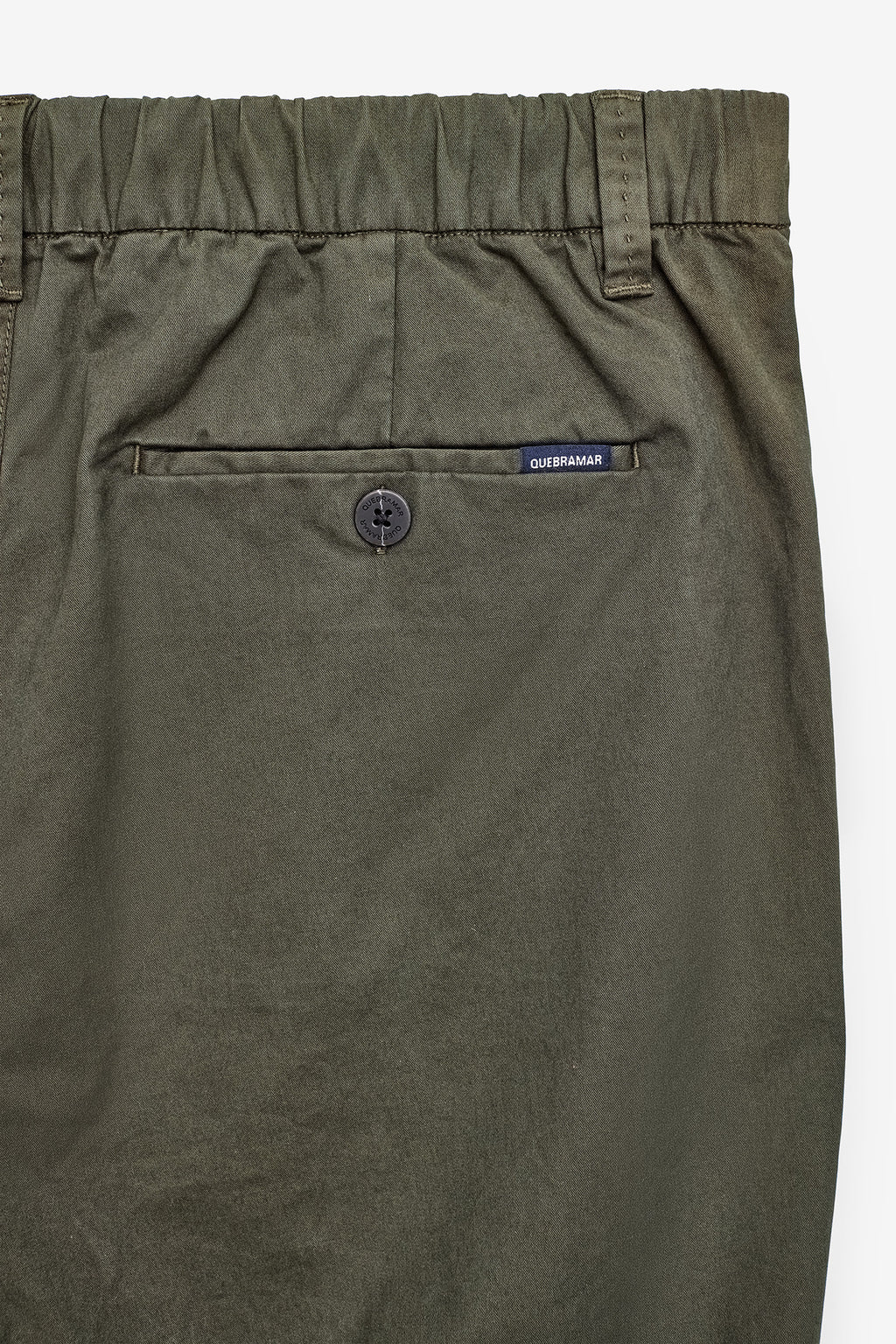 PANTALONES CORTOS CHINO EN SARGA CON ELÁSTICO EN LA CINTURA