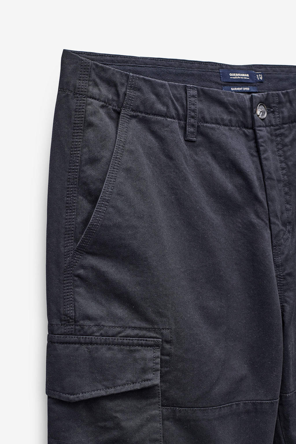 PANTALONES CORTOS CARGO DE SEDA SARGADA