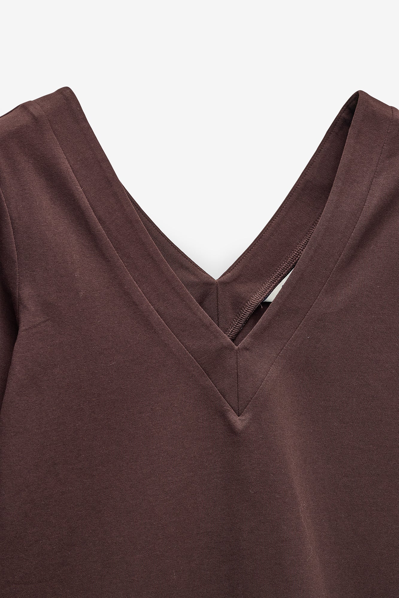 LONGSLEEVE COM DECOTE EM V