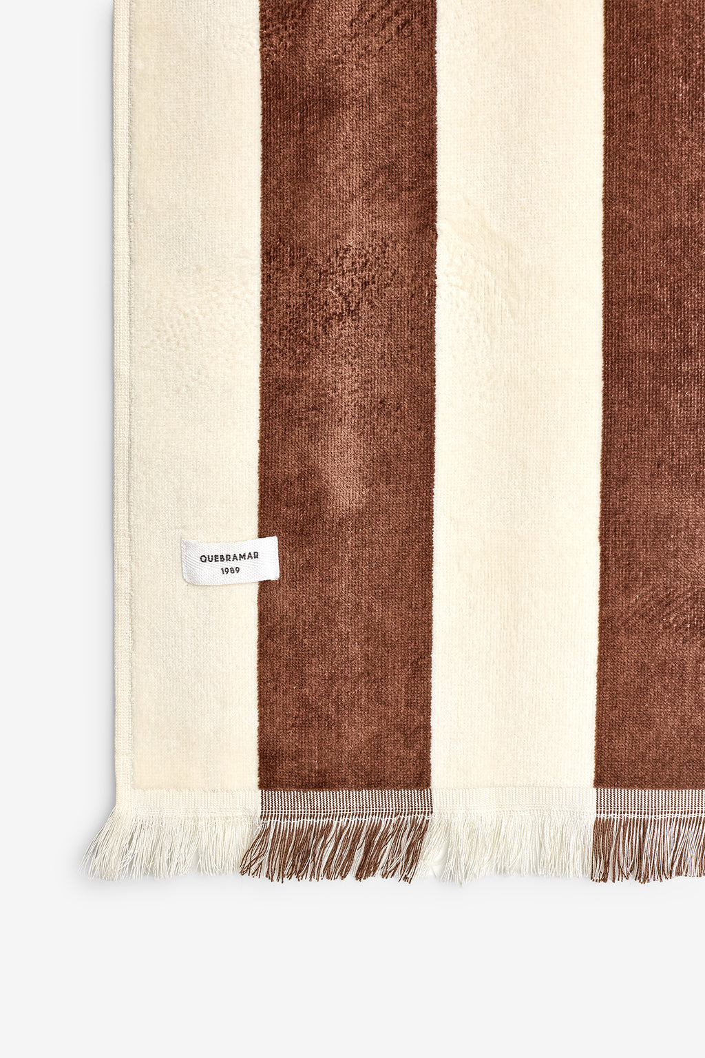 TOALHA JACQUARD ÀS RISCAS