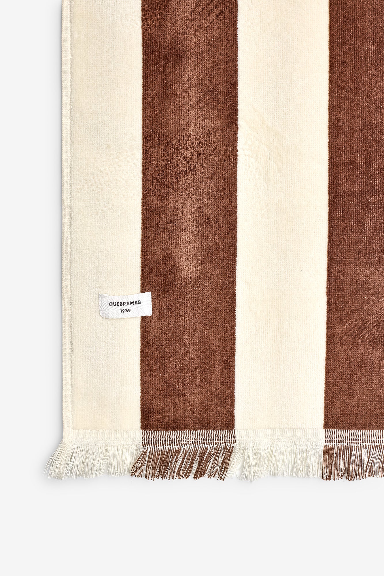 TOALHA JACQUARD ÀS RISCAS