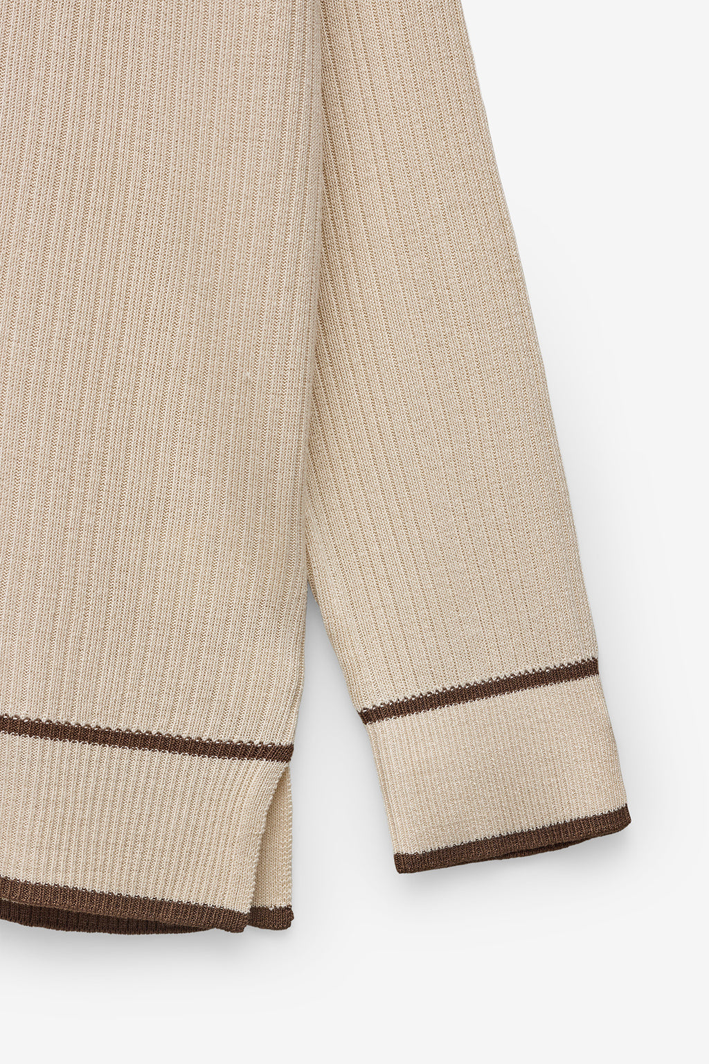 CAMISOLA DE MALHA COM GOLA DE POLO