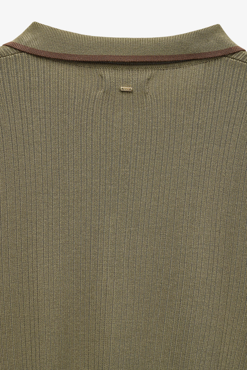CAMISOLA DE MALHA COM GOLA DE POLO