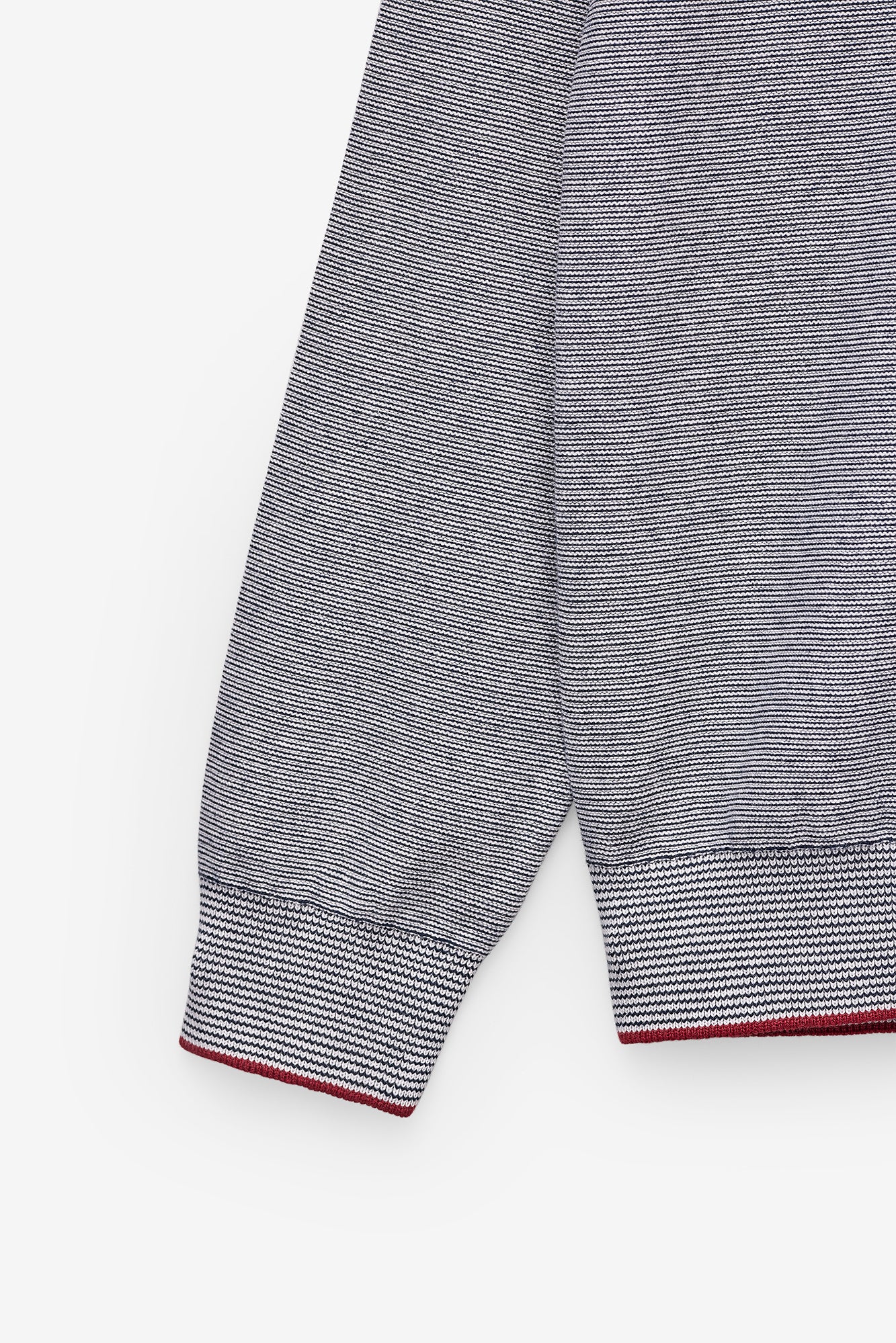 CAMISOLA DE MALHA COM RISCAS