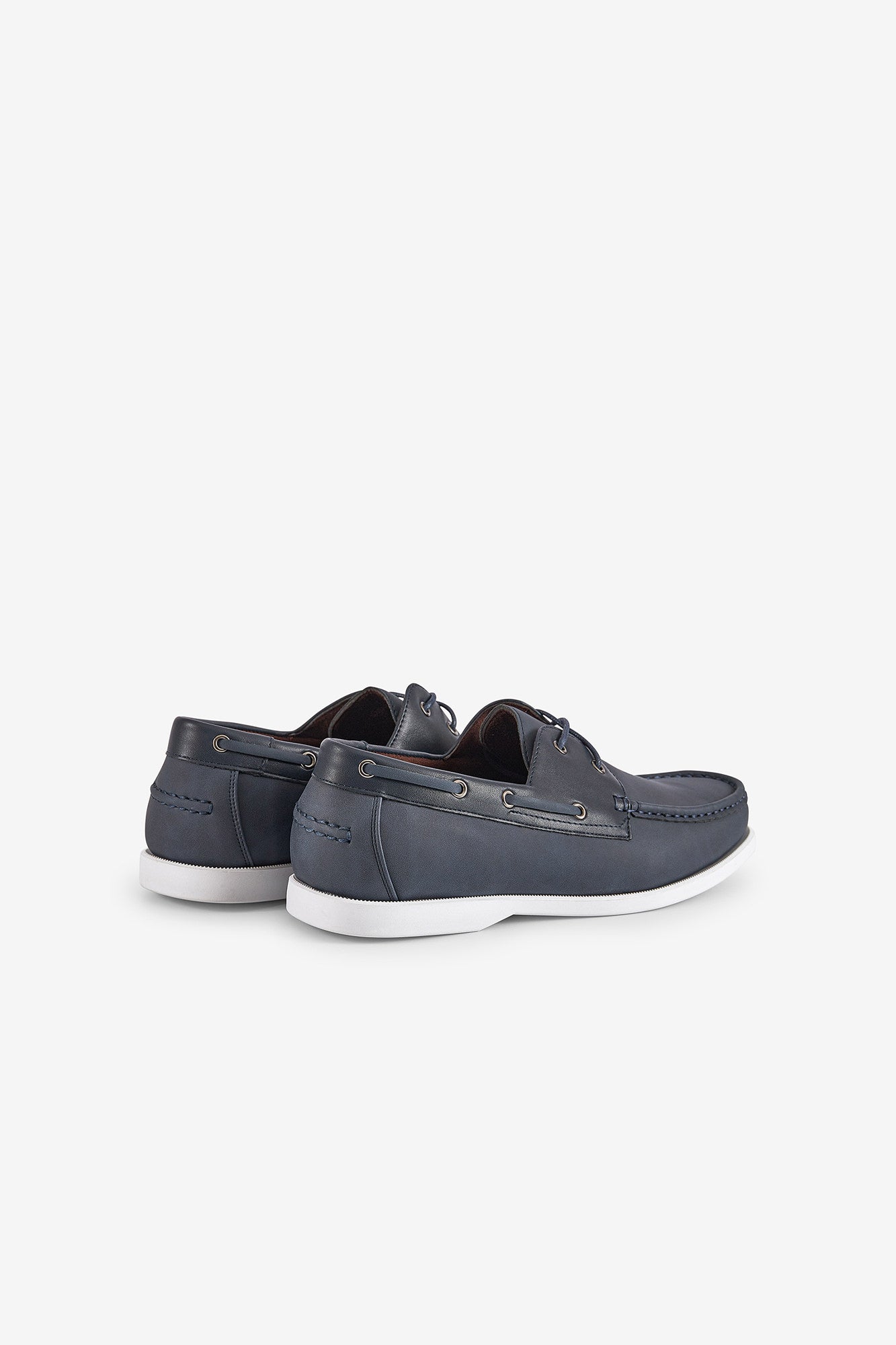 SAPATOS DE VELA COM SOLA EM CONTRASTE