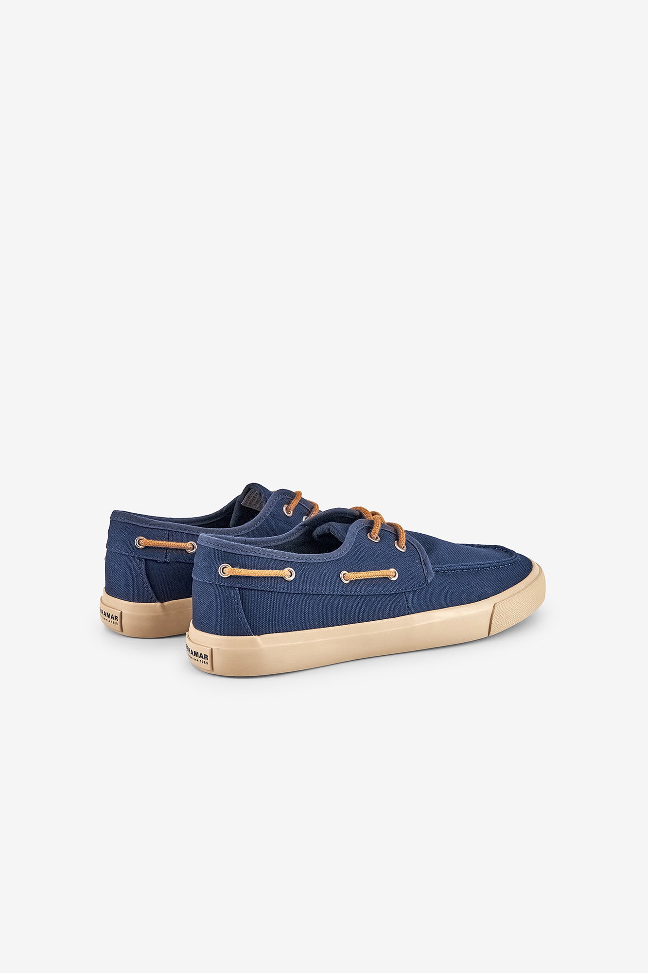 SAPATOS DE VELA EM TECIDO