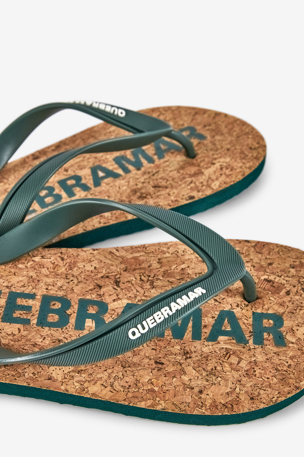 FLIP FLOP COM LETTERING
