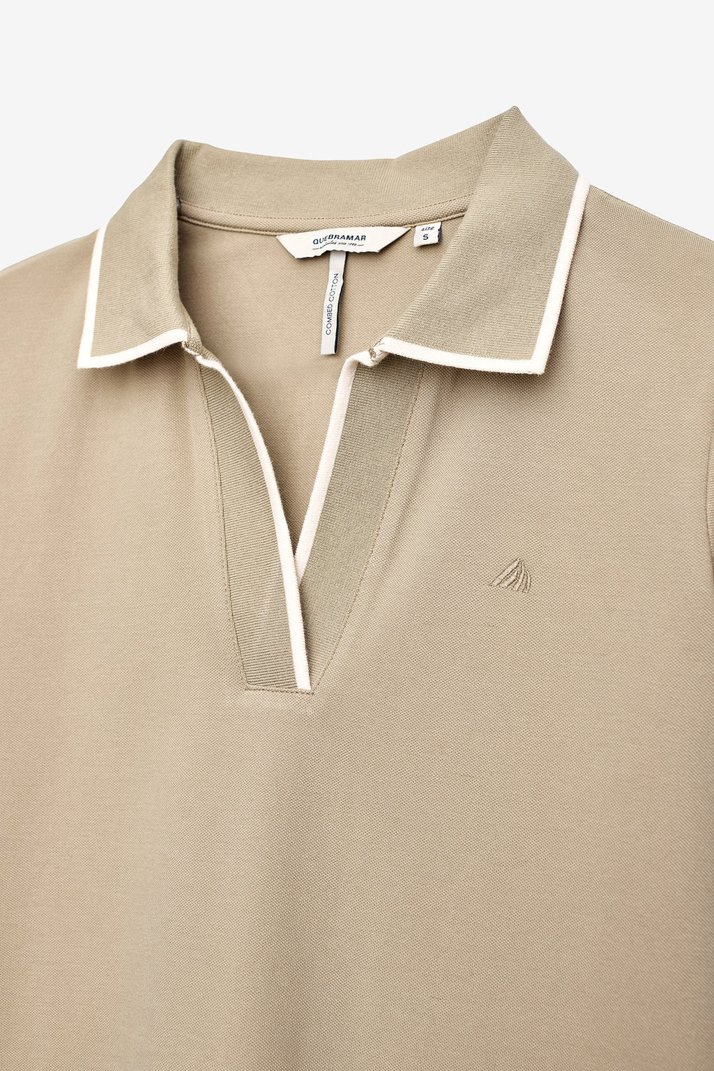 POLO PIQUÉ CON TAPETA SIN BOTONES