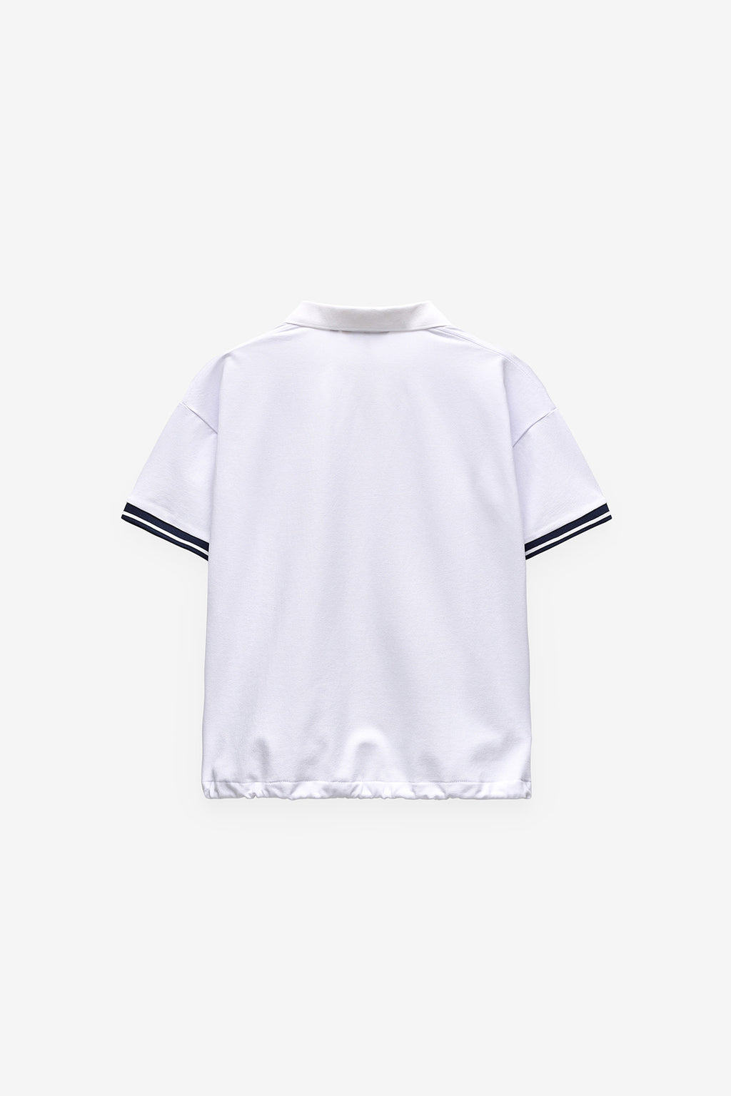 POLO EM PIQUÉ COM CORDÃO AJUSTÁVEL