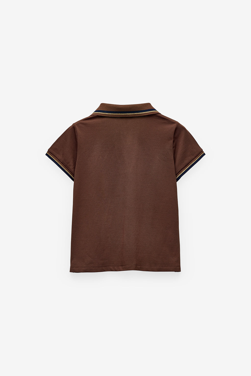 POLO CON CONTRASTES EN CUELLO Y MANGAS