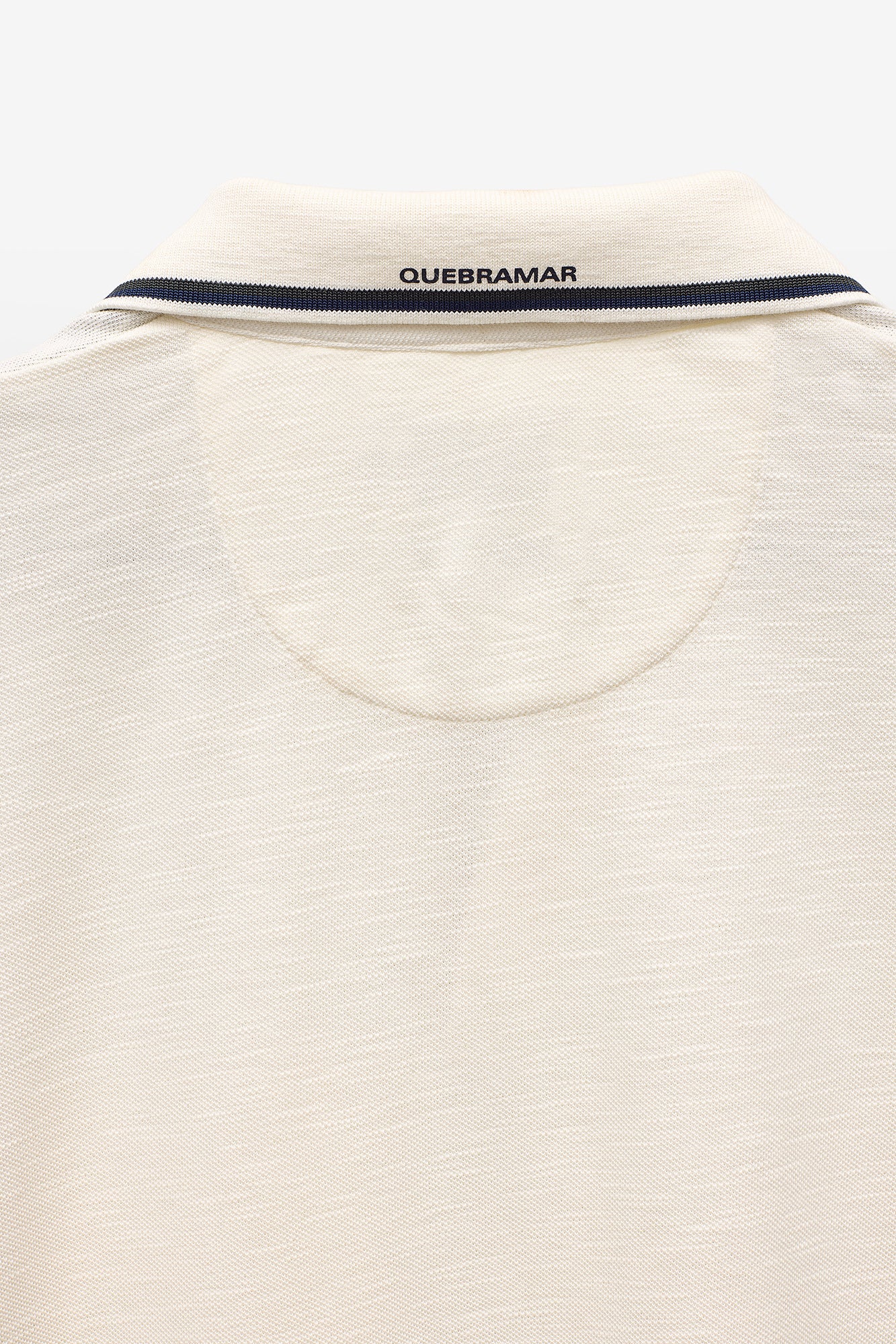 POLO DE PIQUÉ CON BOLSILLO PARA HOMBRE
