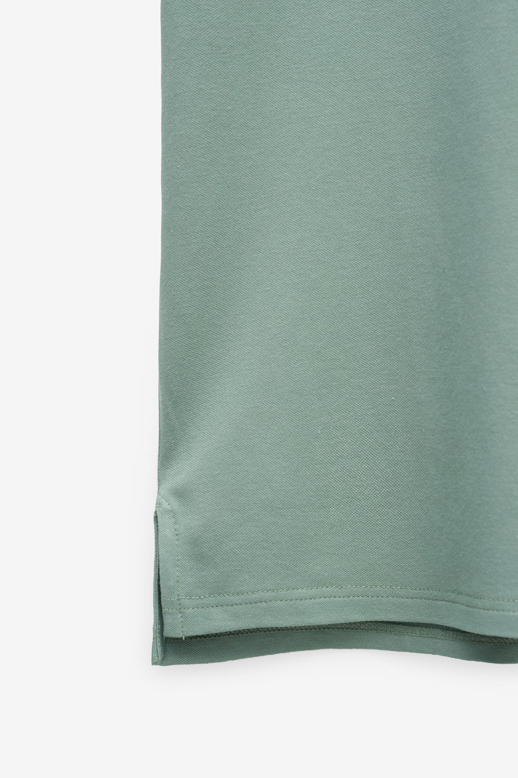 POLO MICRO PIQUET COM GOLA JACQUARD