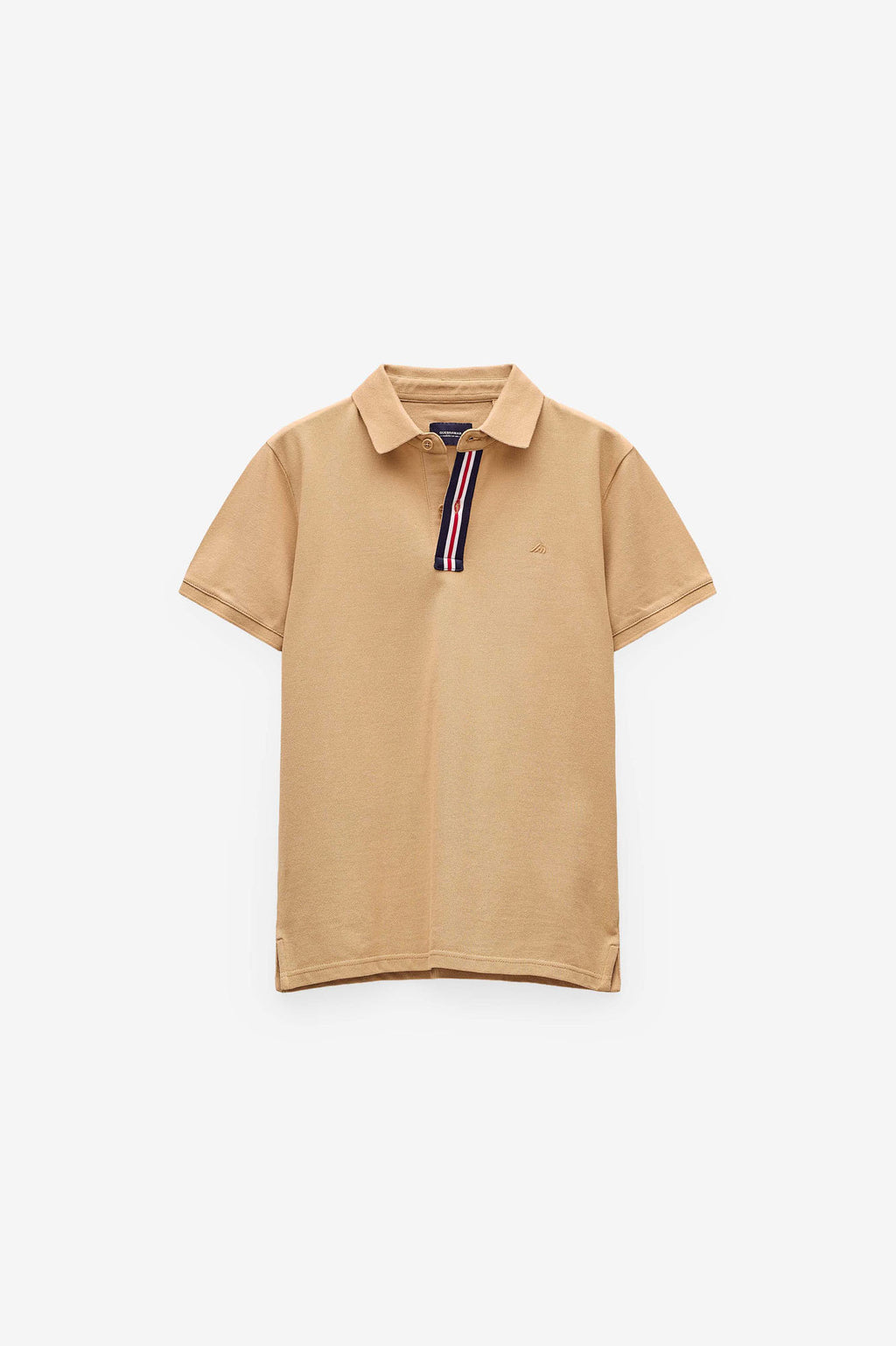 POLO PIQUET COM DETALHES NA GOLA
