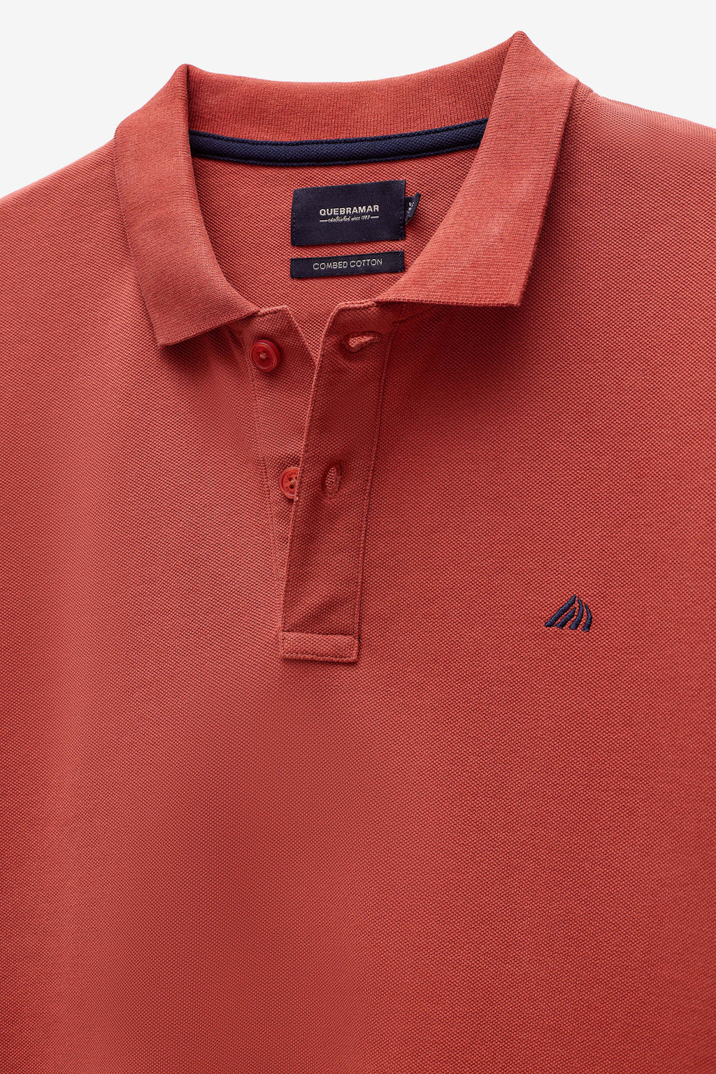 POLO PIQUET COM LOGO A CONTRASTE