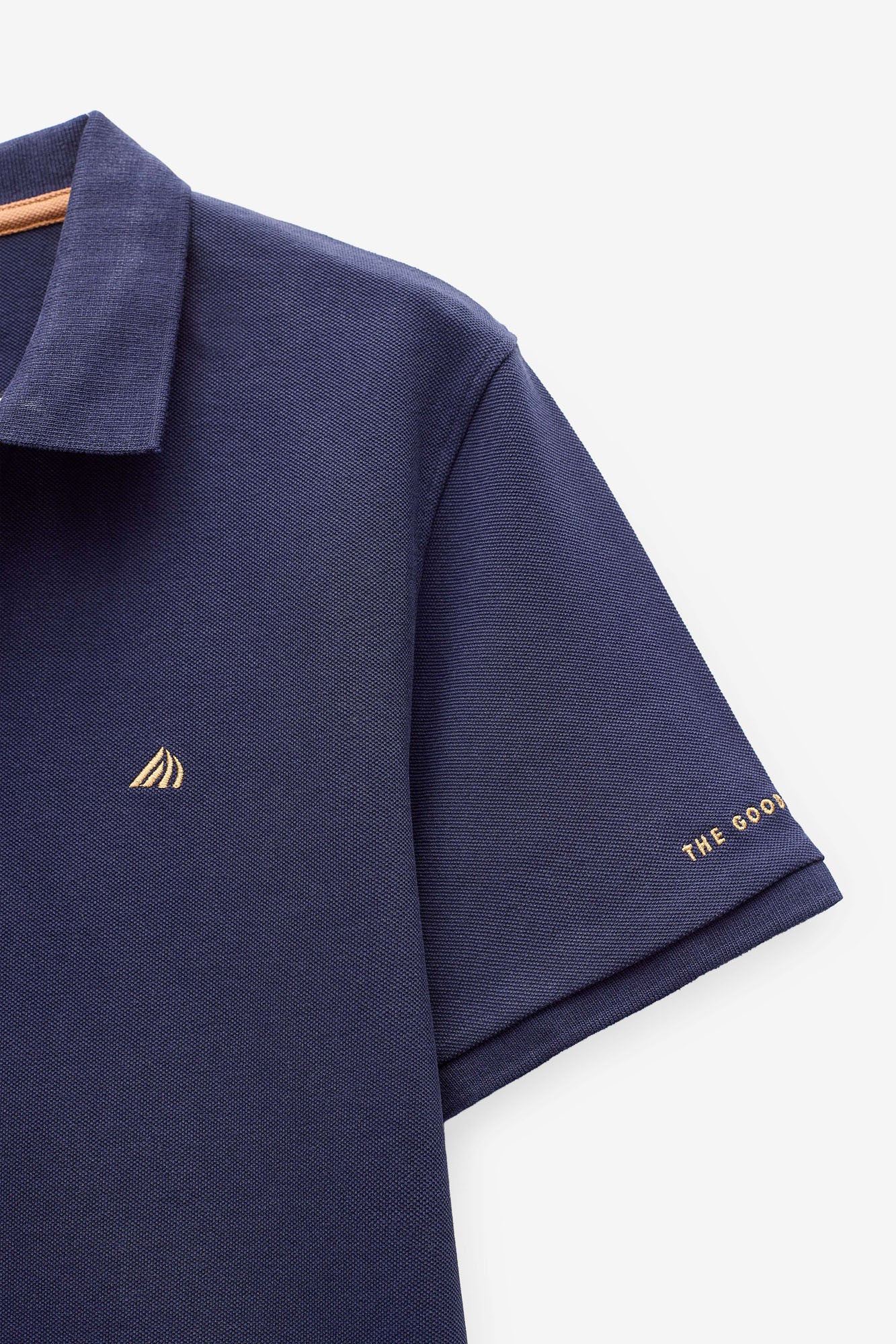 POLO PIQUÉ CON LOGO A CONTRASTE