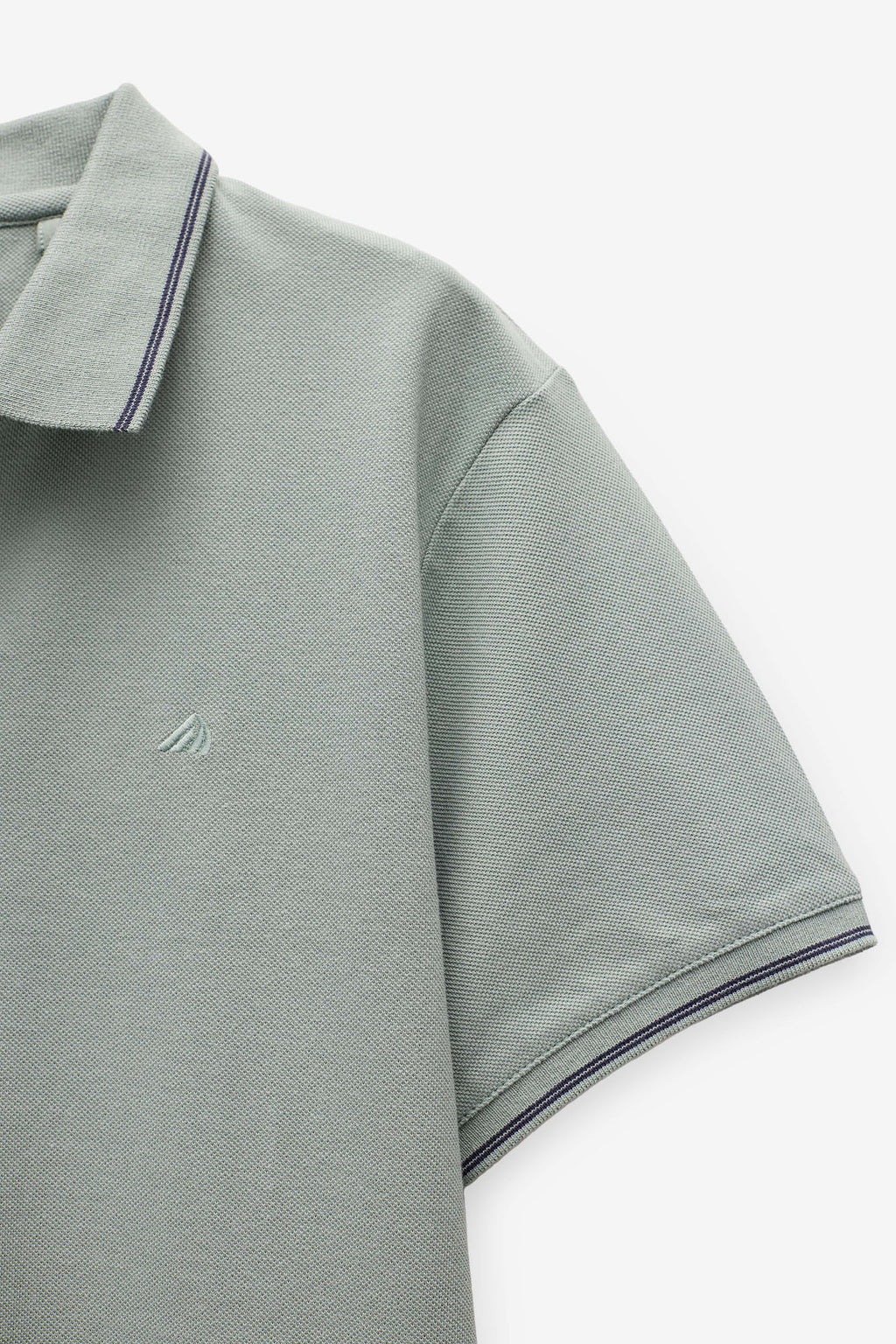 POLO DE HOMBRE CON RAYAS EN EL CUELLO DE CANALÉ