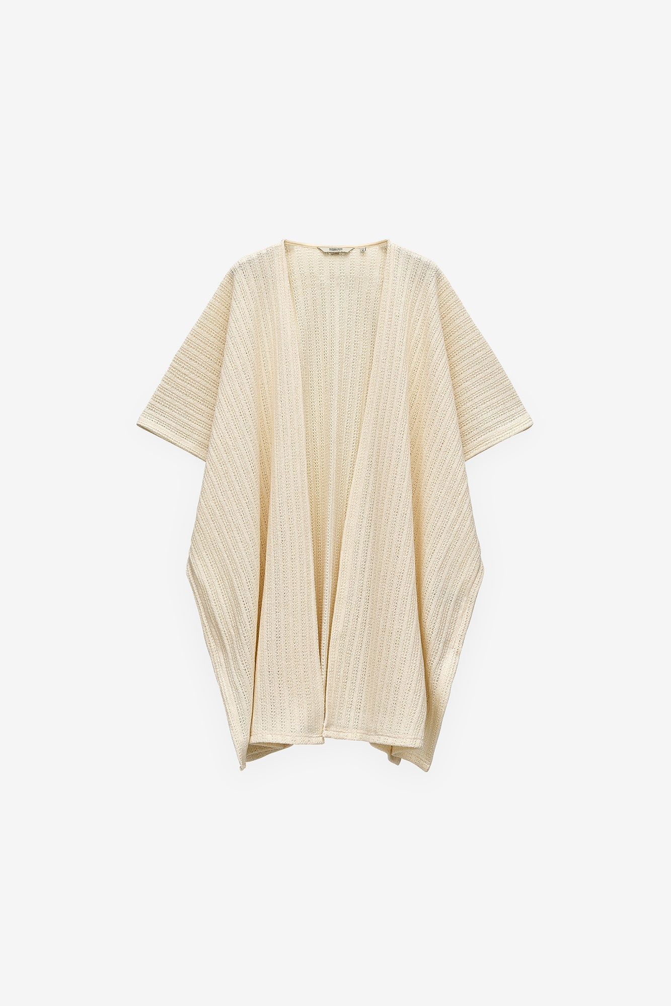 PONCHO EM RENDA