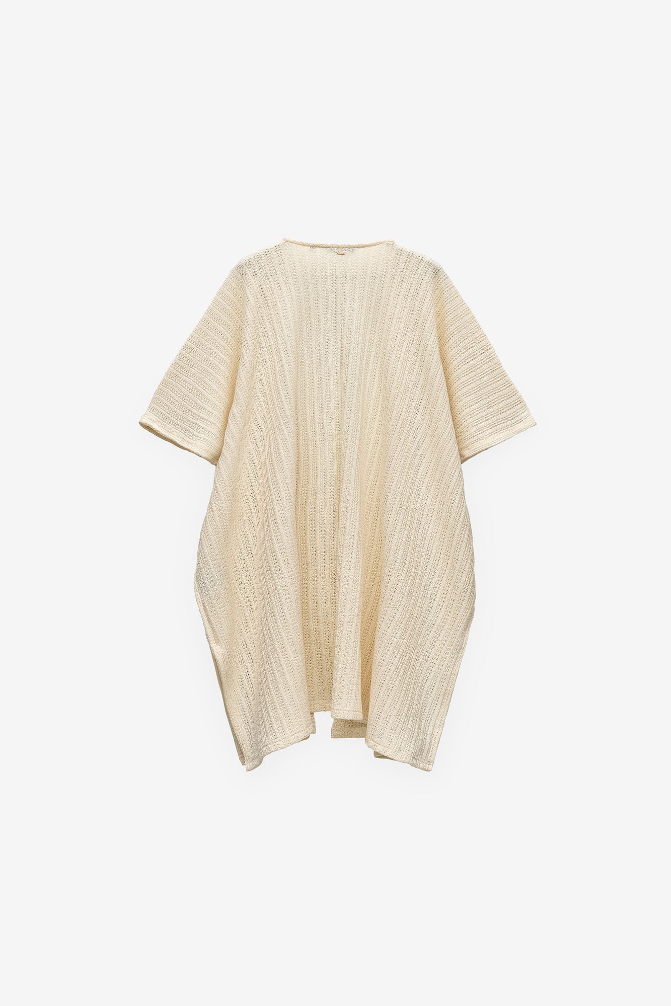 PONCHO EM RENDA