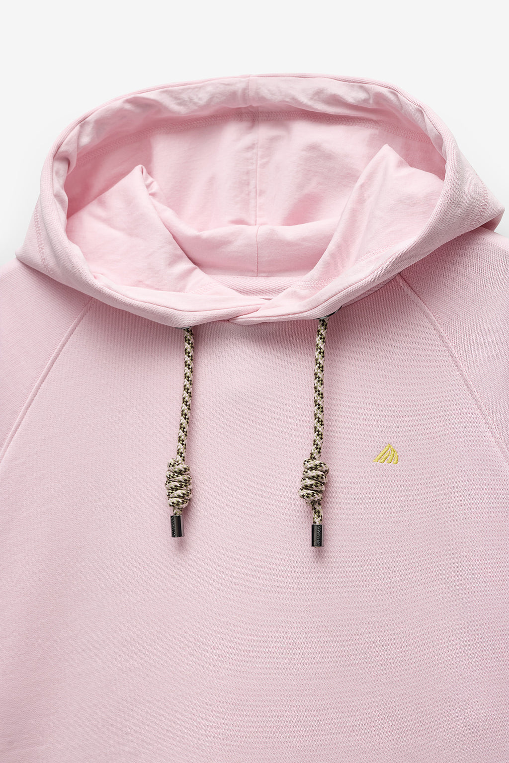 SUDADERA CON CAPUCHA Y LOGO EN CONTRASTE