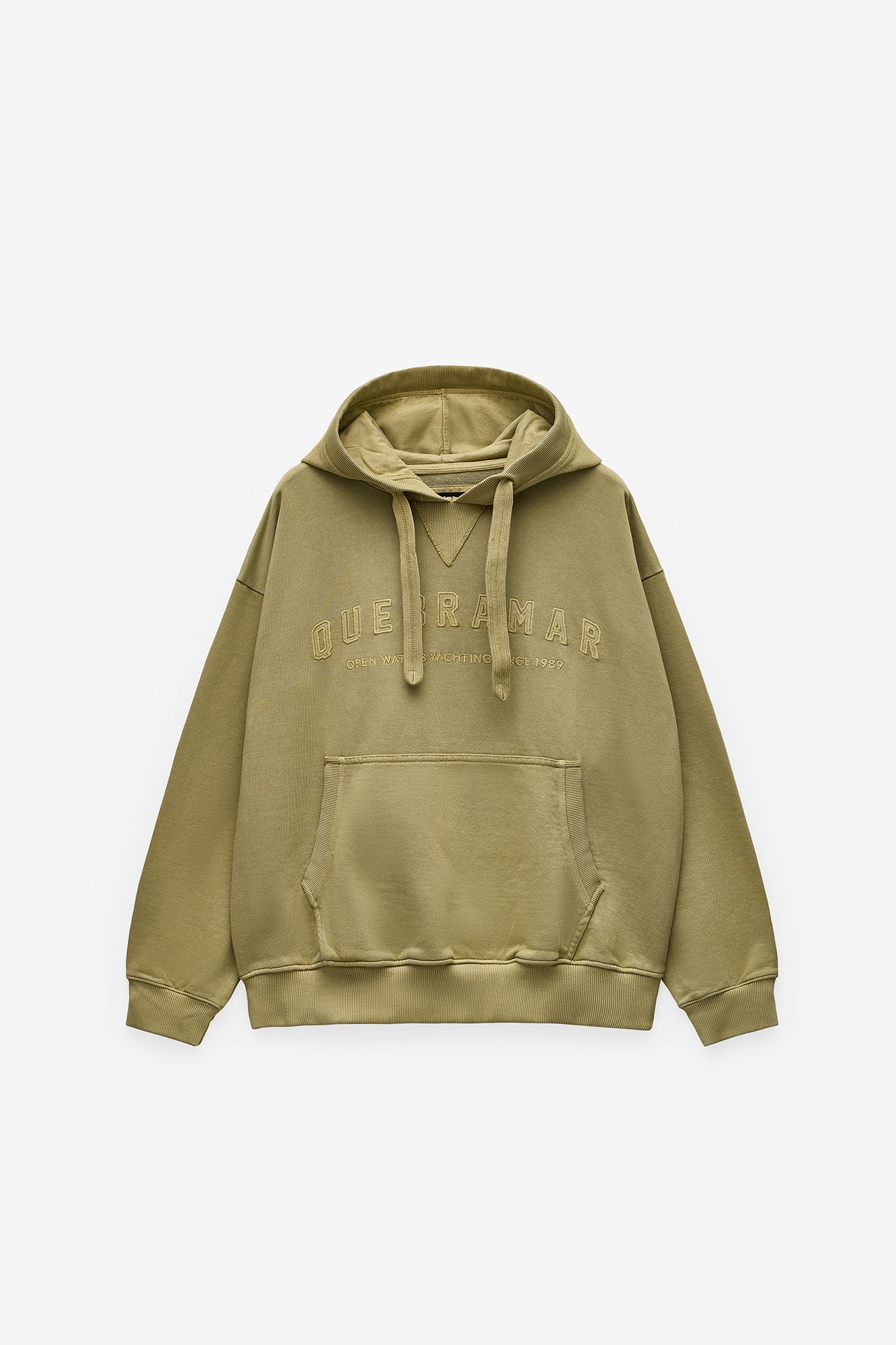 SWEATSHIRT COM CAPUZ COM BORDADO QUEBRAMAR