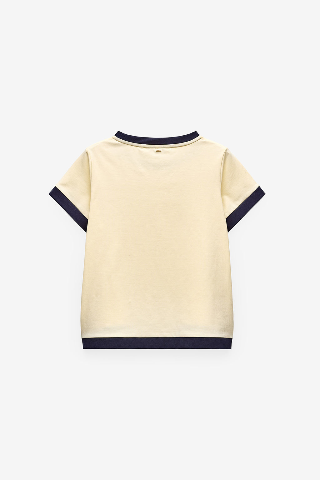 CAMISETA CON BAJOS Y PUÑOS EN CONTRASTE