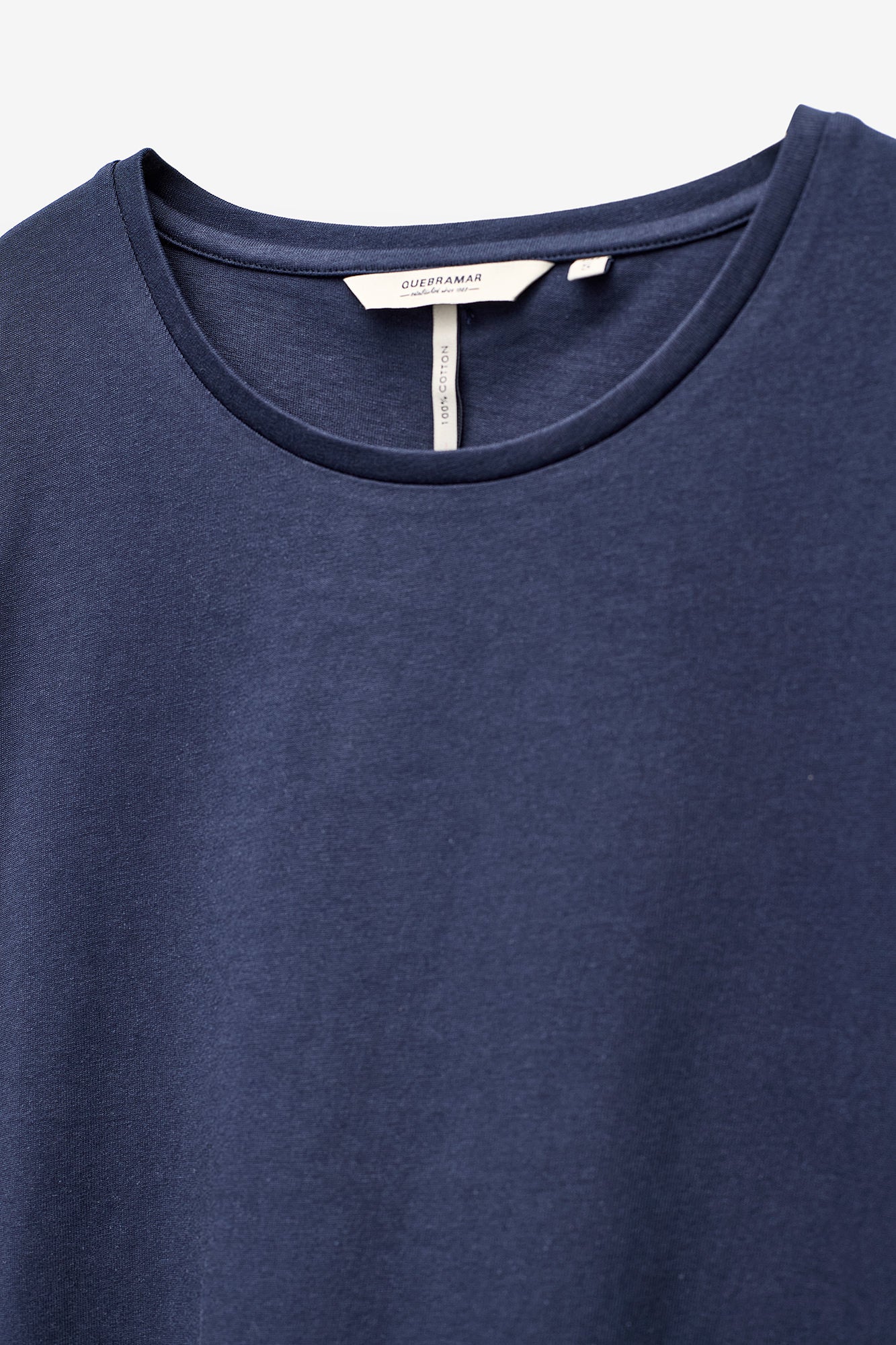 T-SHIRT COM RIBS A CONTRASTE