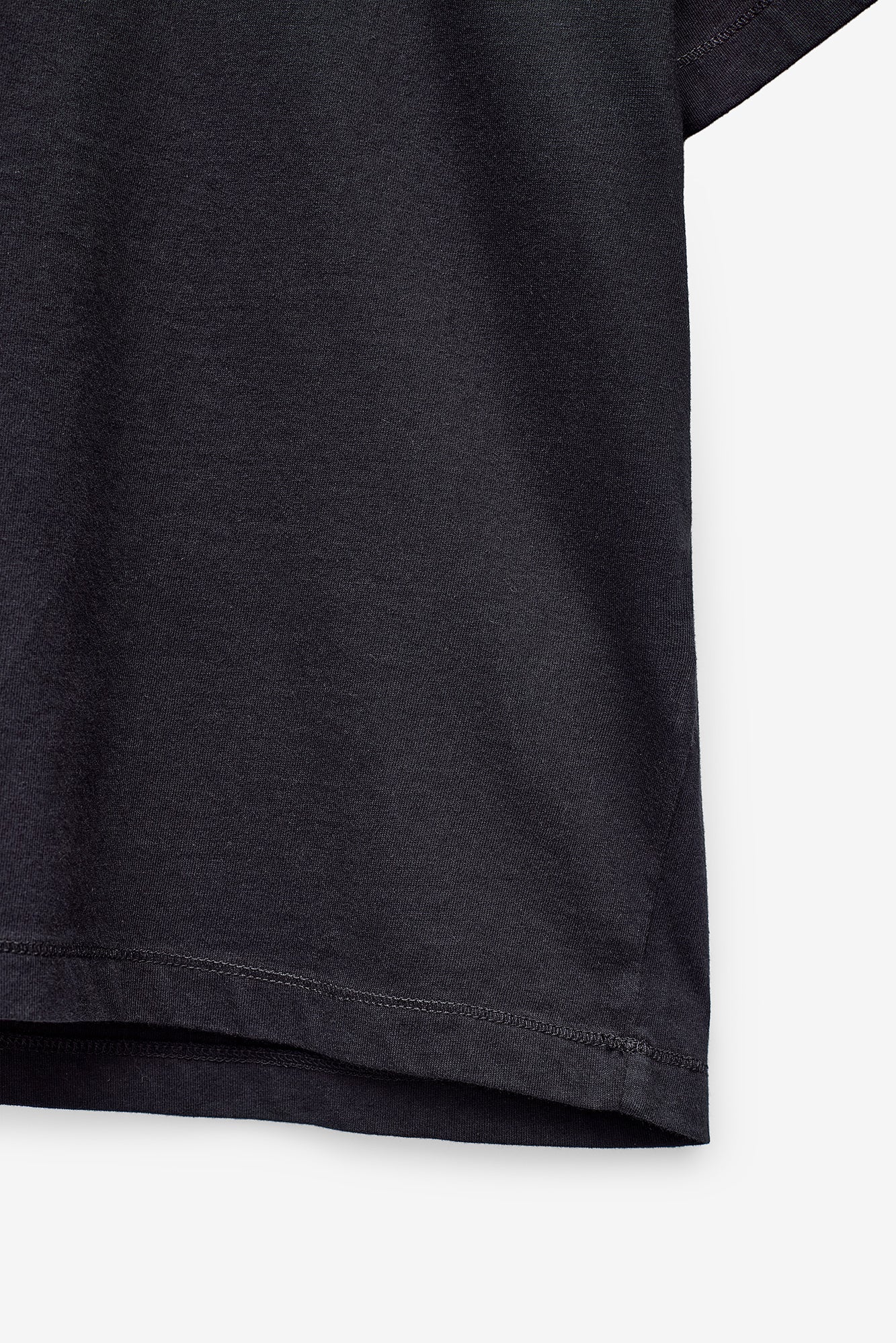 T-SHIRT BÁSICA LOOSE FIT