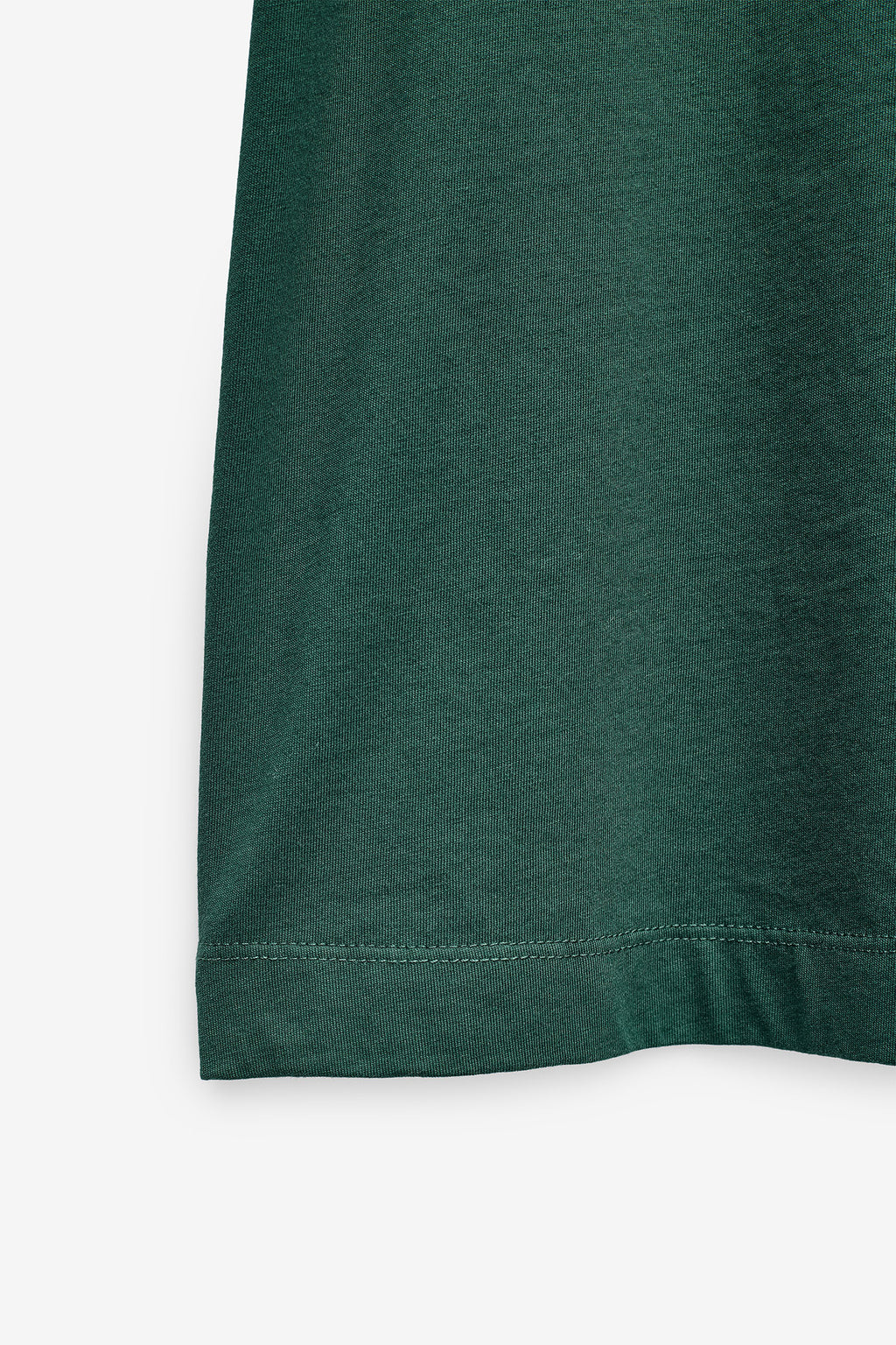 CAMISETA CON VOLANTE EN LA MANGA