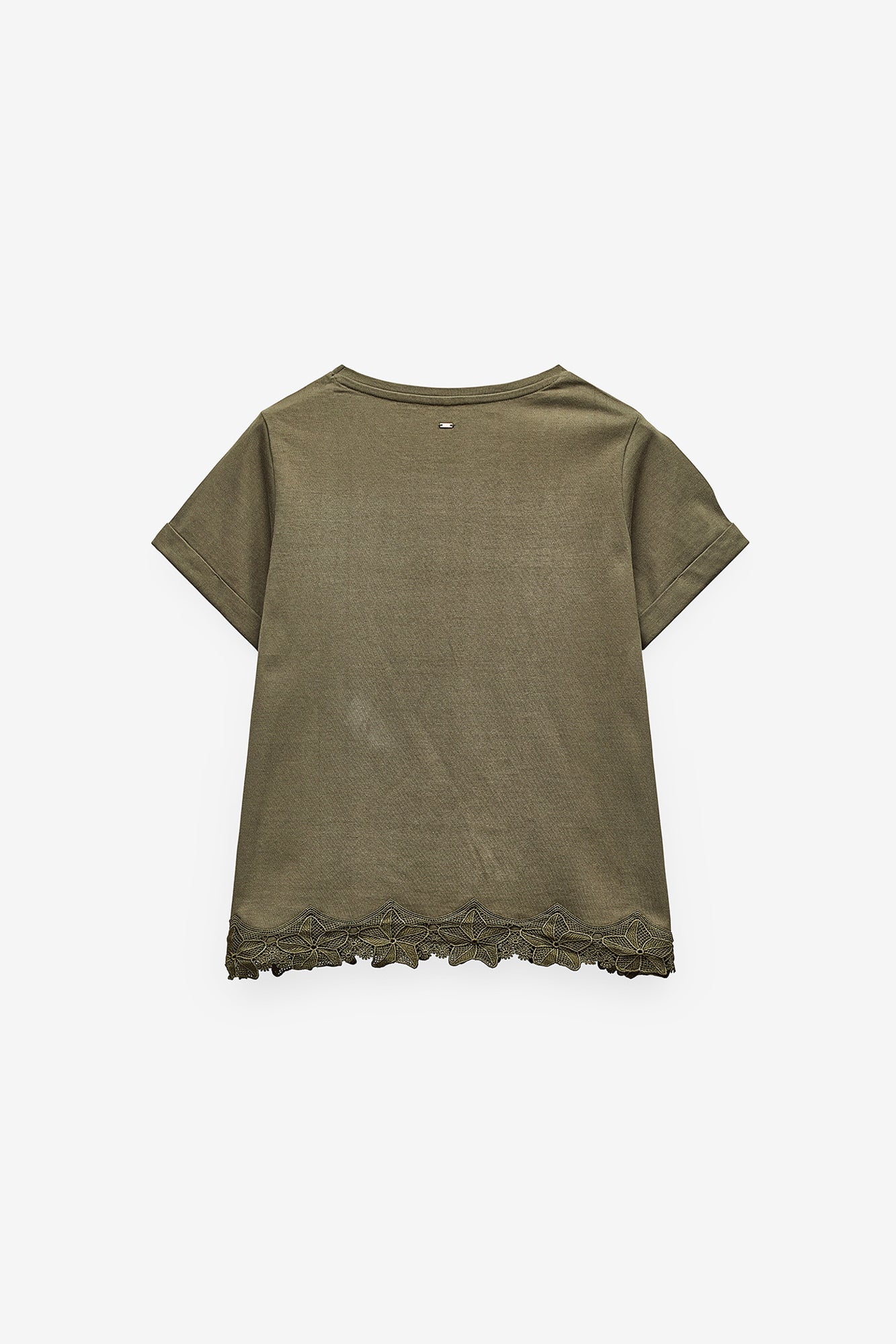 CAMISETA CON ENCAJE