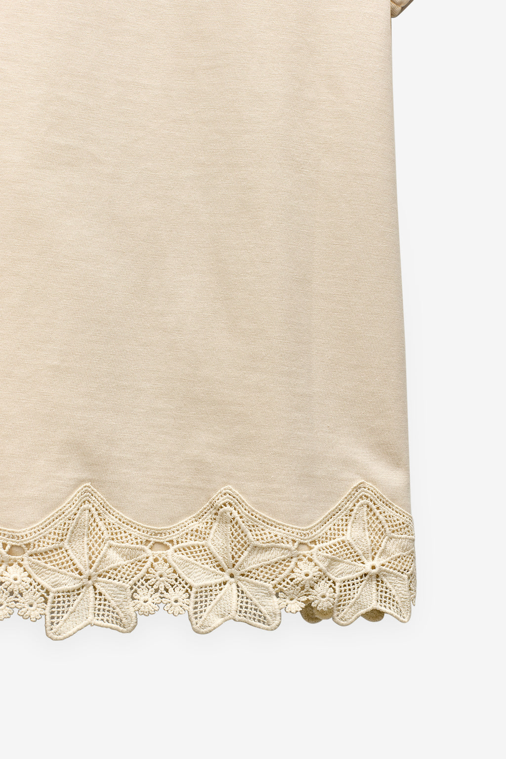 T-SHIRT COM RENDA