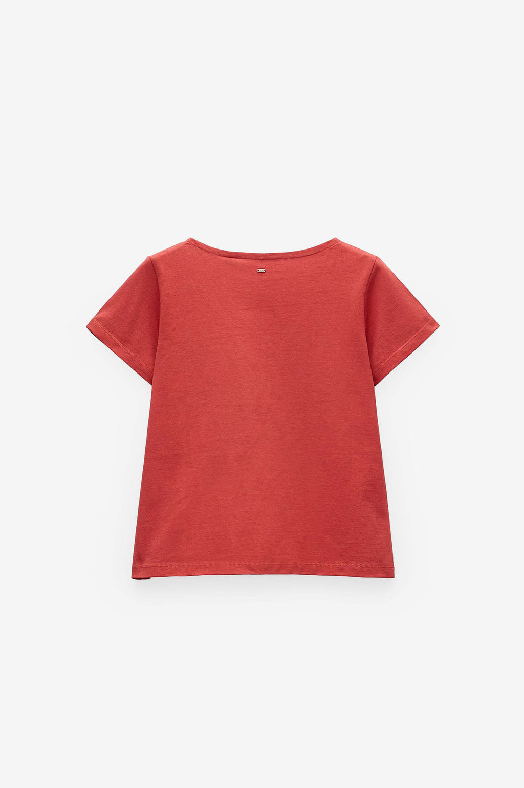 T-SHIRT COM APLICAÇÃO FITA DE REN