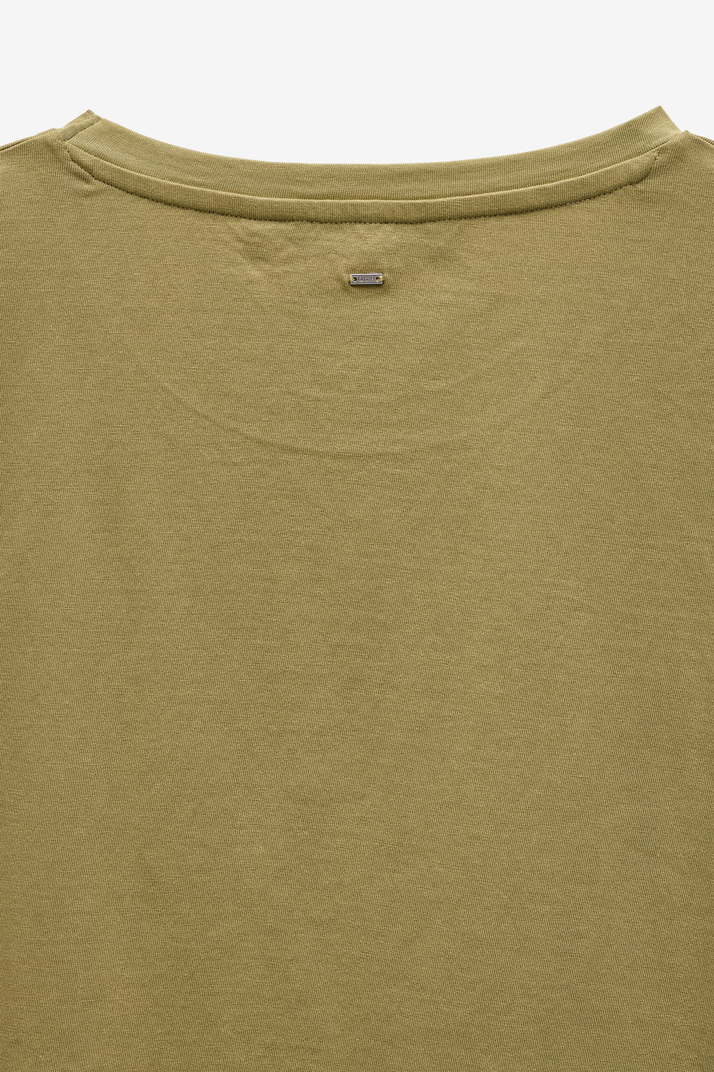 CAMISETA CON APLICACIÓN DE ENCAJE EN LAS MANGAS