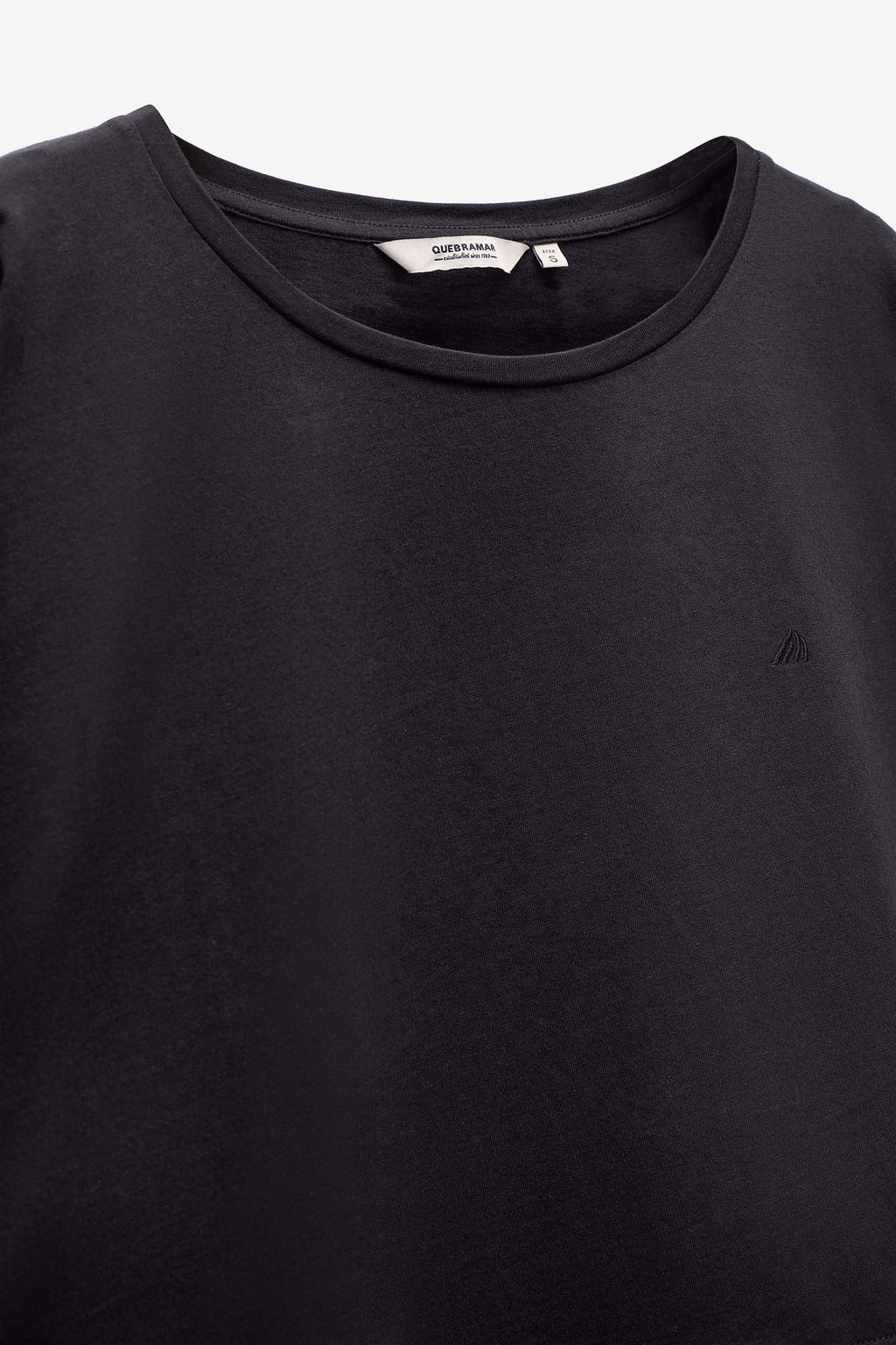 T-SHIRT COM FOLHO