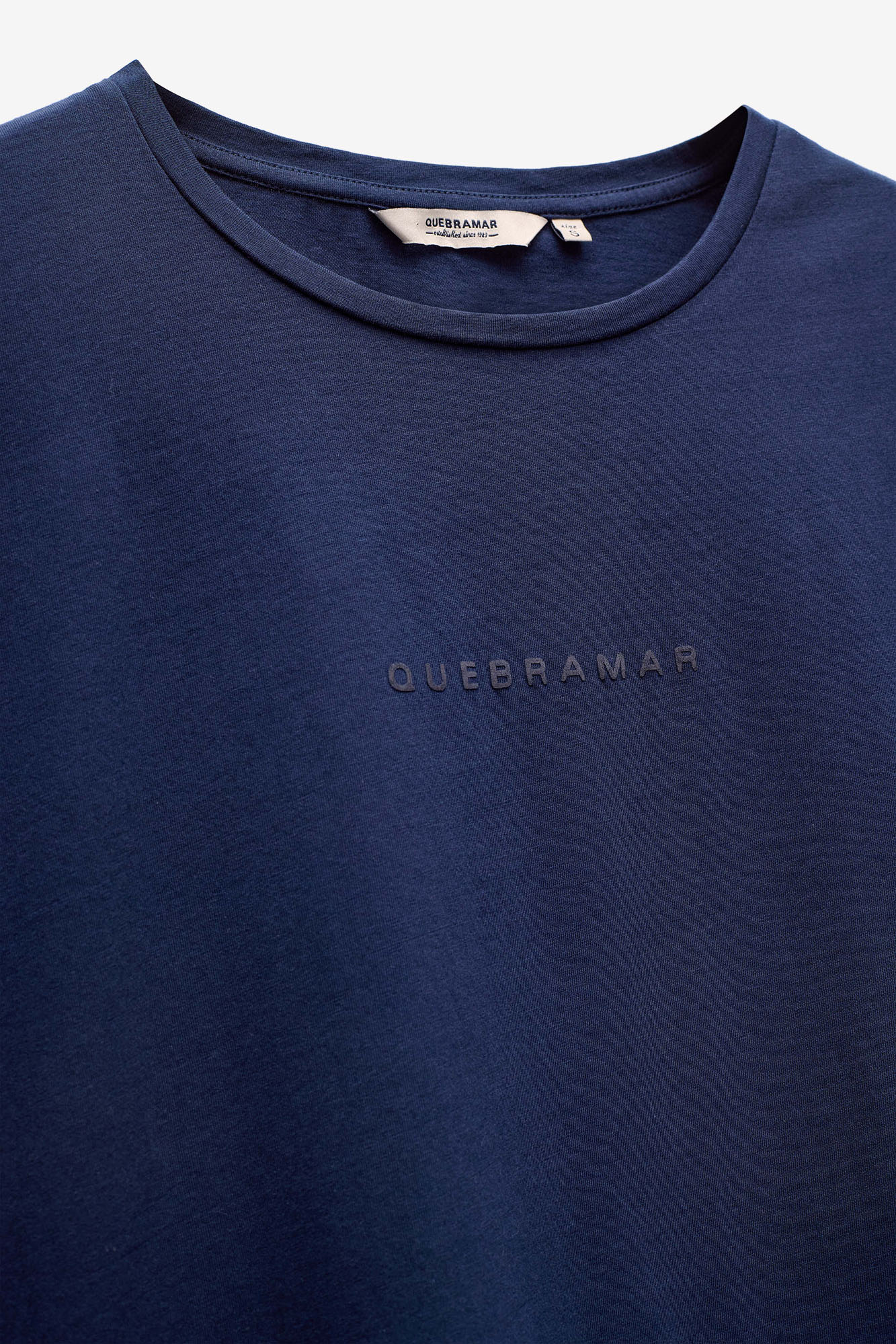 T-SHIRT LARGA COM PRINT QUEBRAMAR