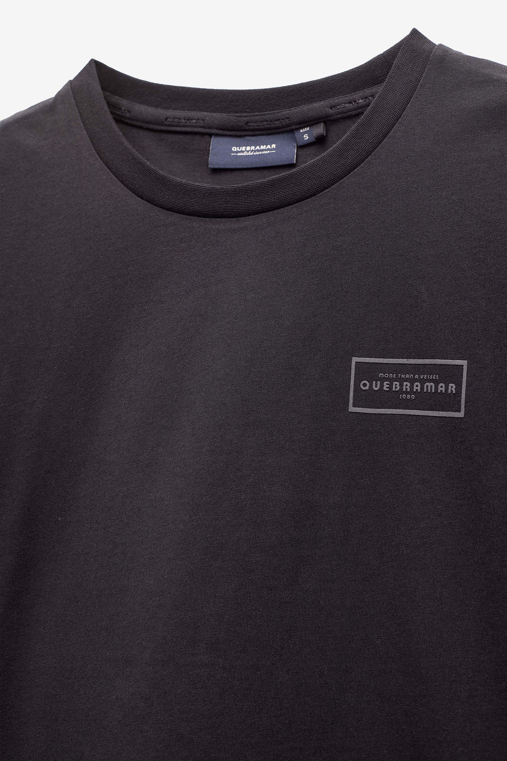 T-SHIRT COM PATCH