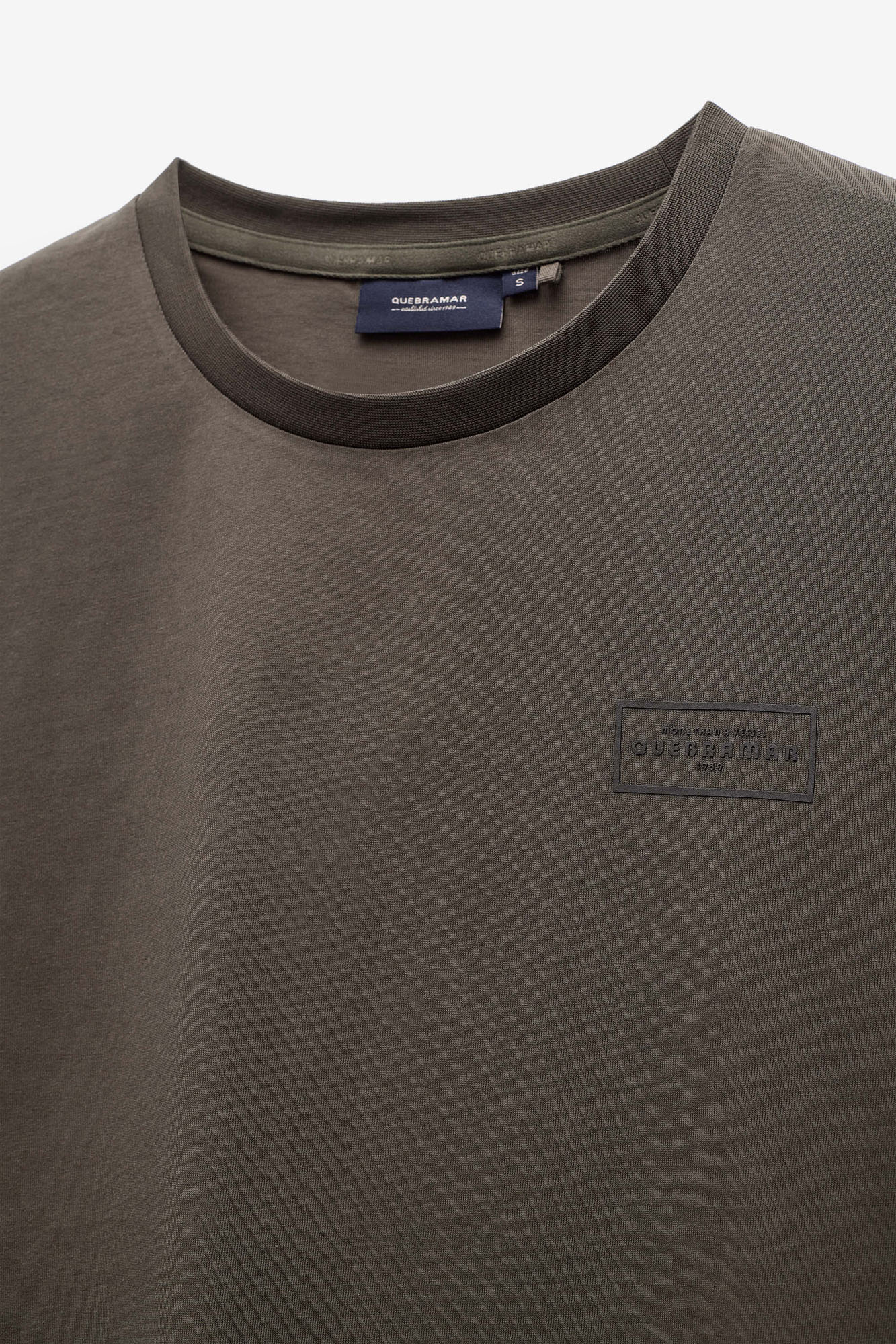 T-SHIRT COM PATCH